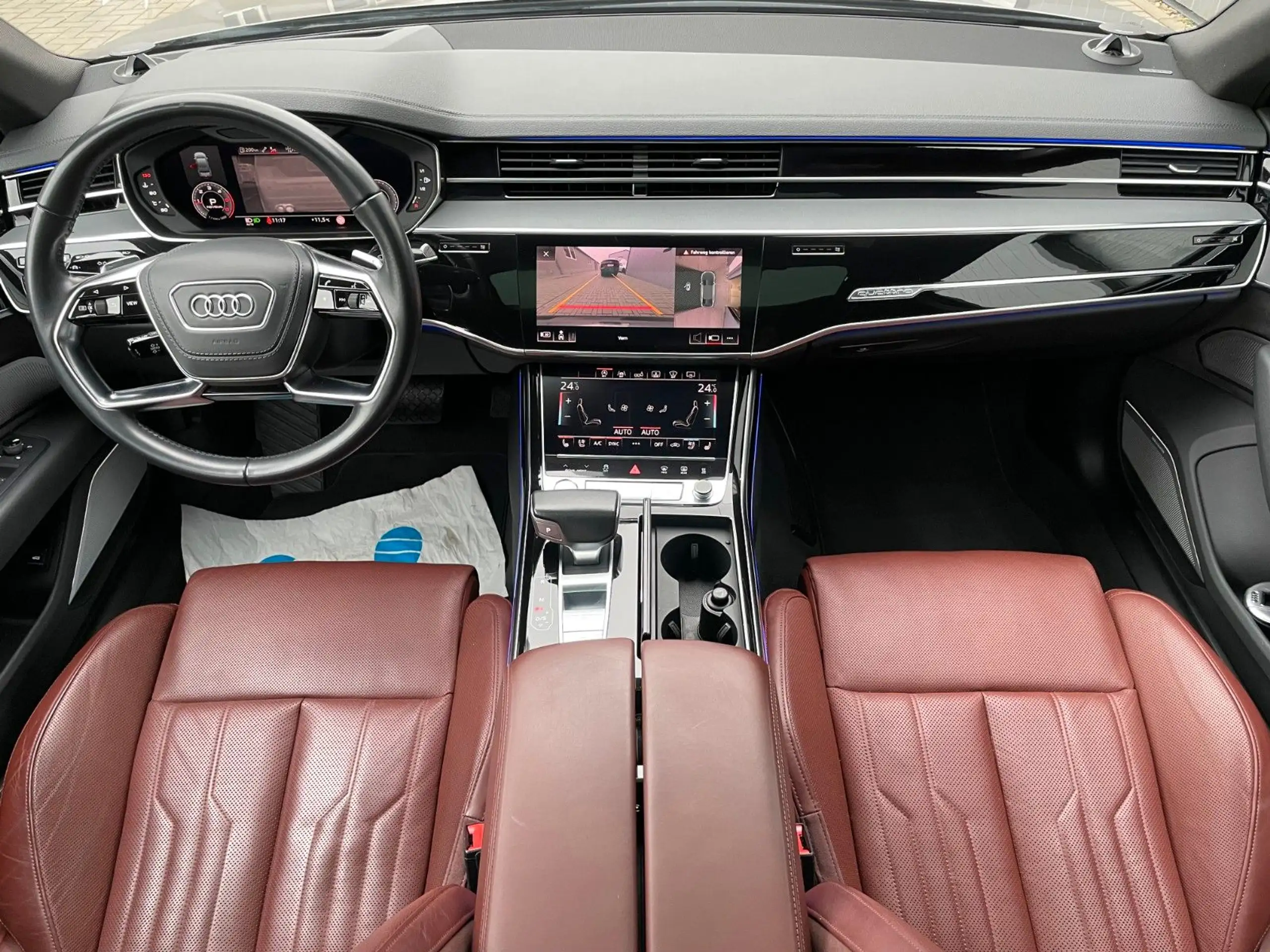 Audi - A8