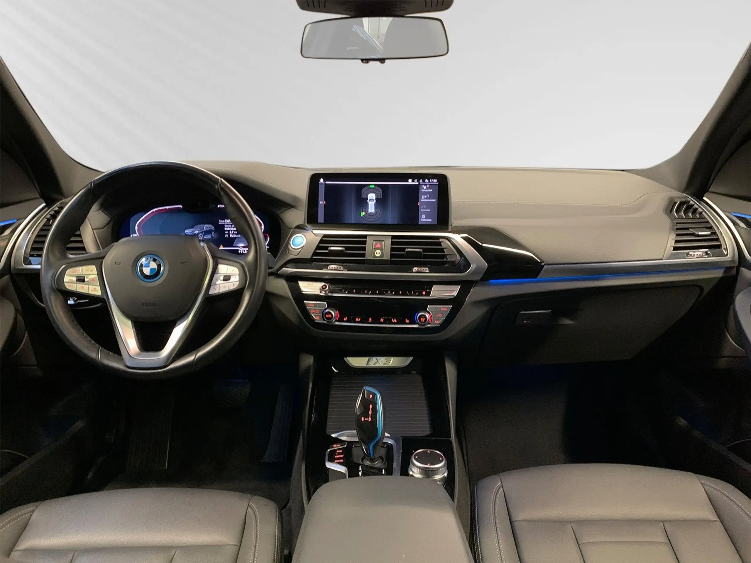 BMW - iX3