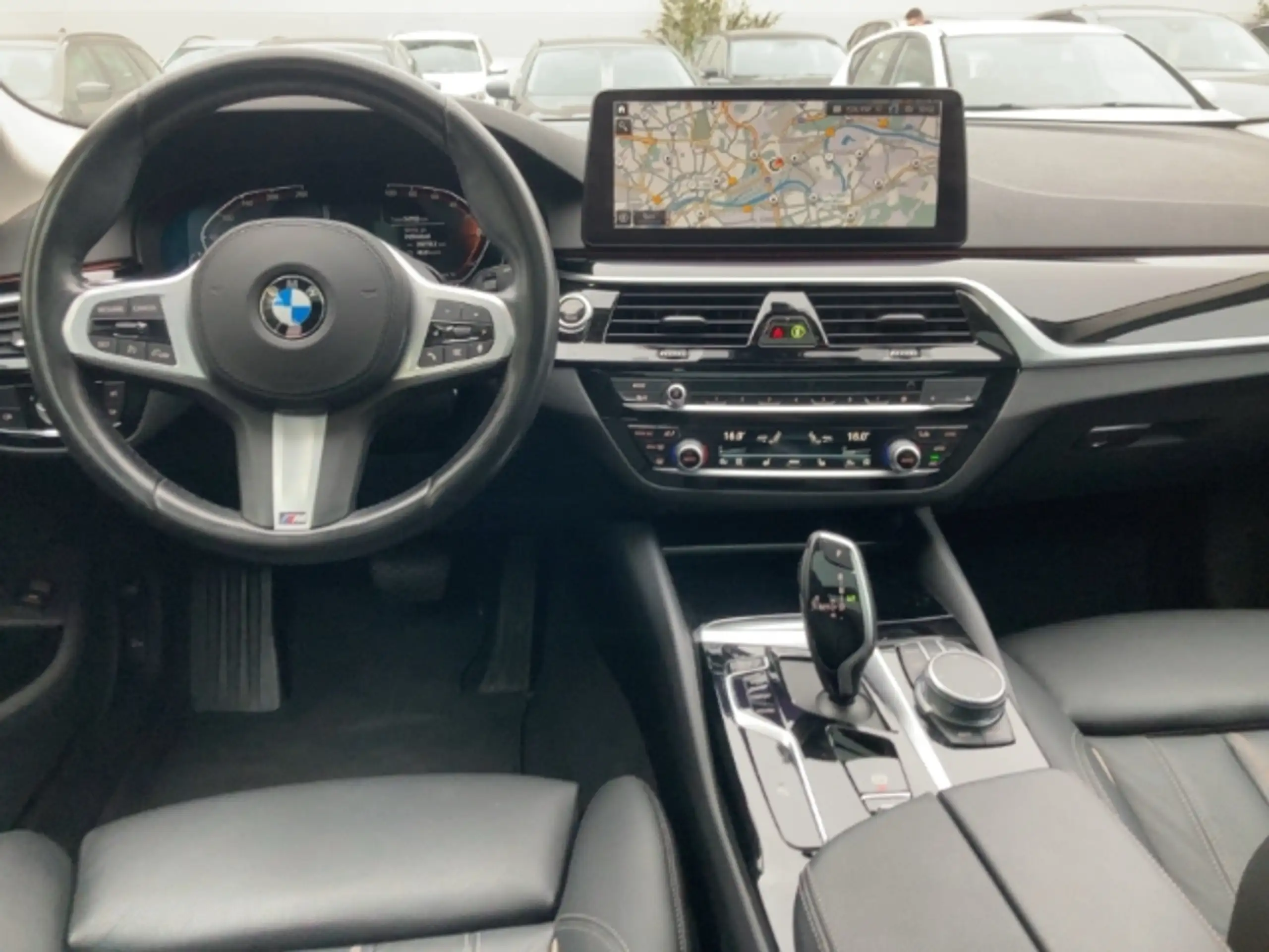 BMW - 530