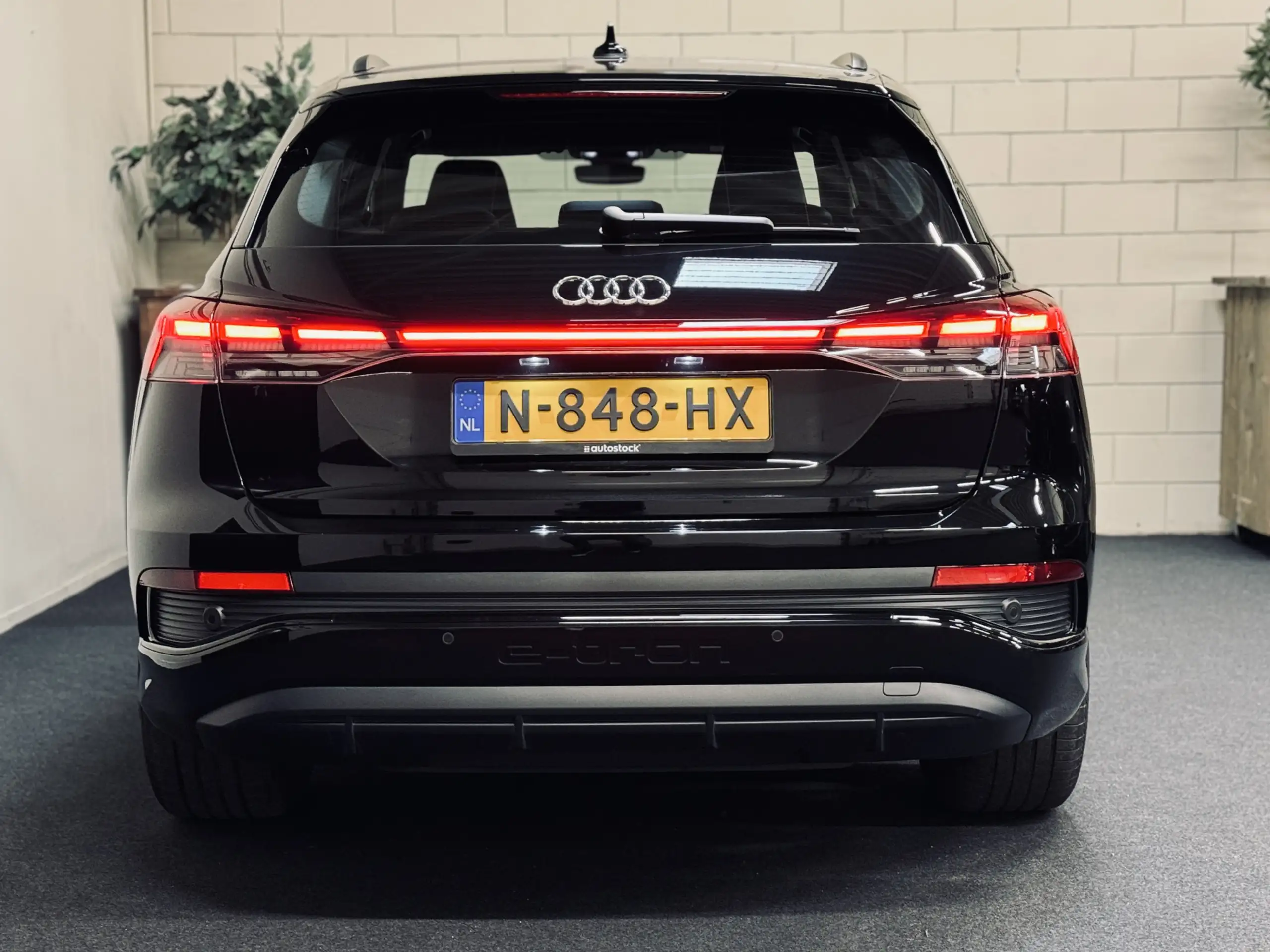 Audi - Q4 e-tron