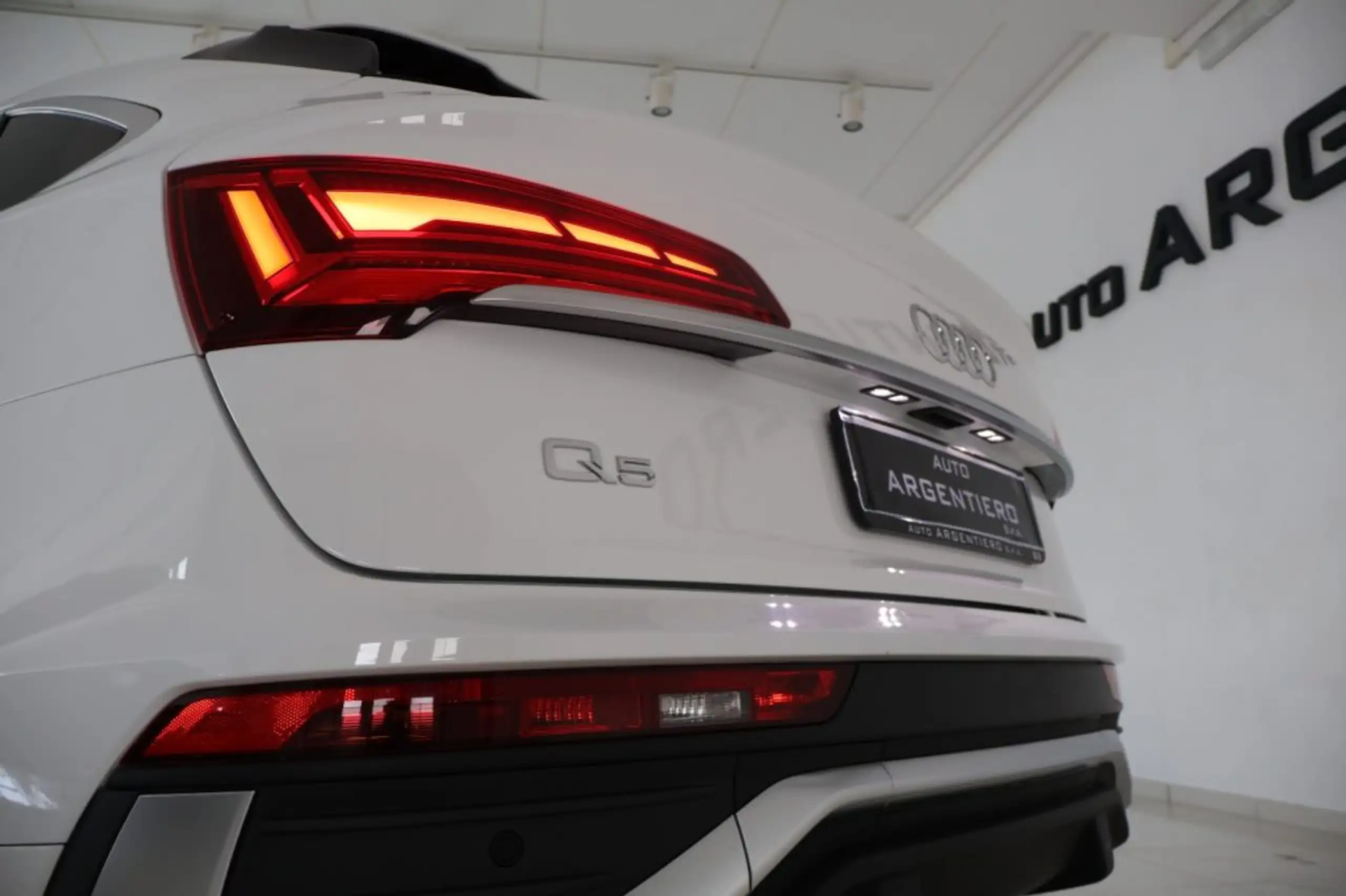 Audi - Q5