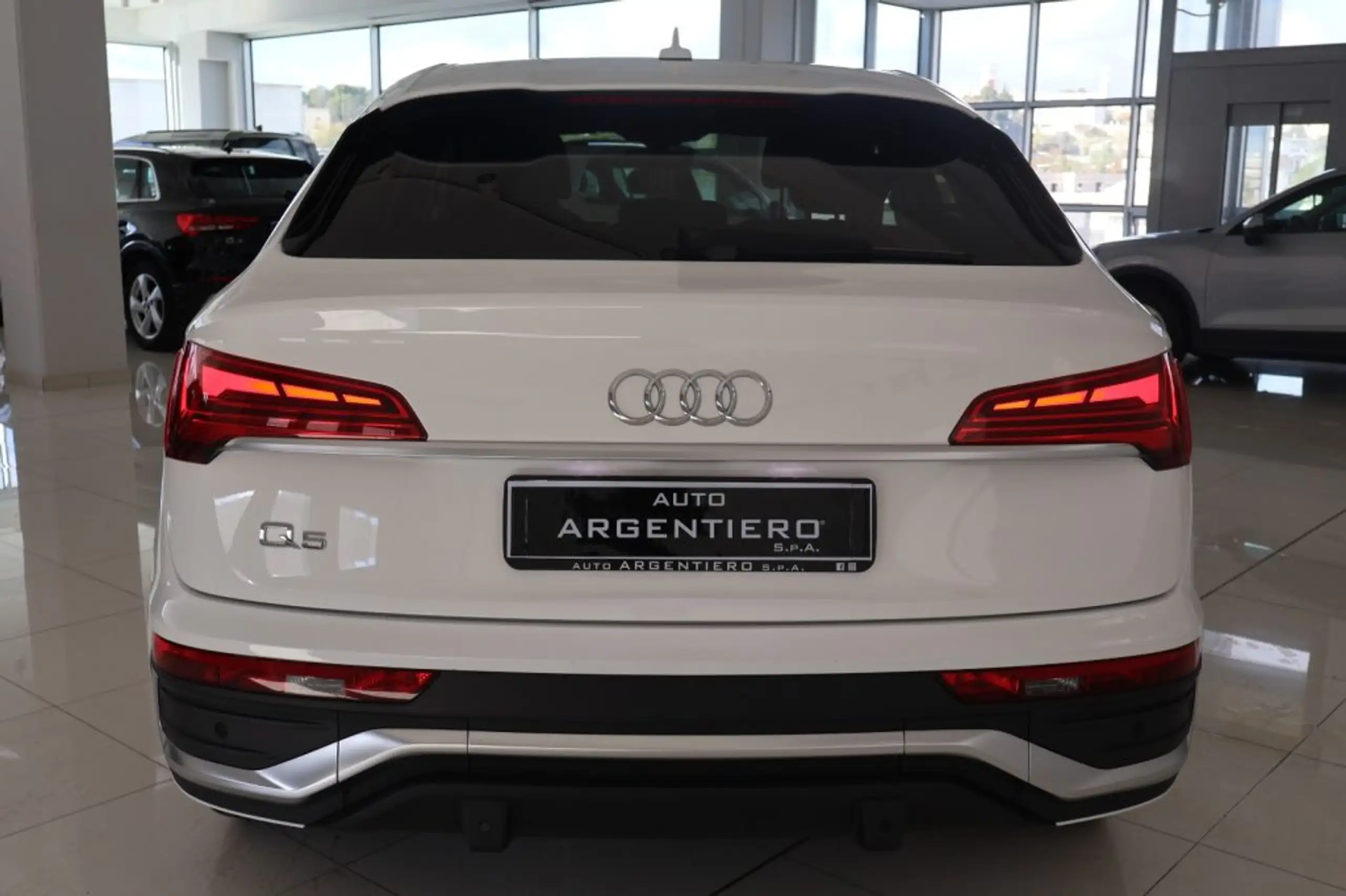 Audi - Q5