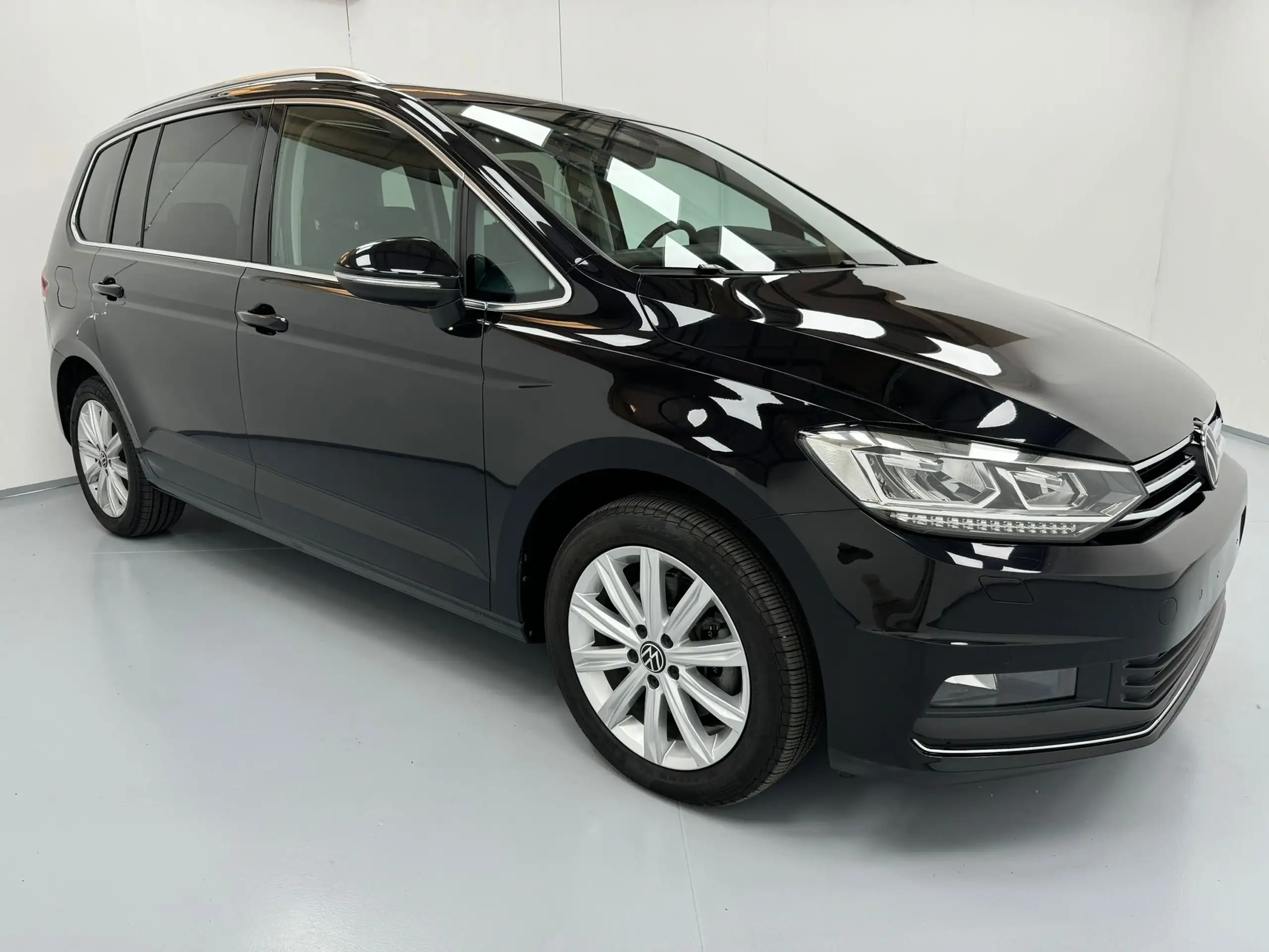 Volkswagen - Touran