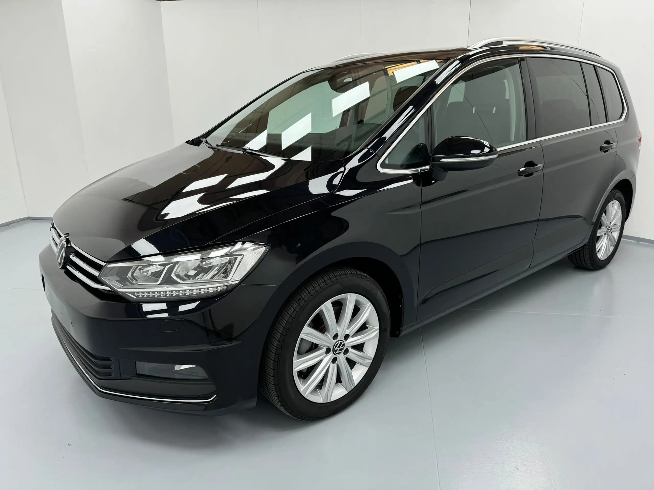 Volkswagen - Touran