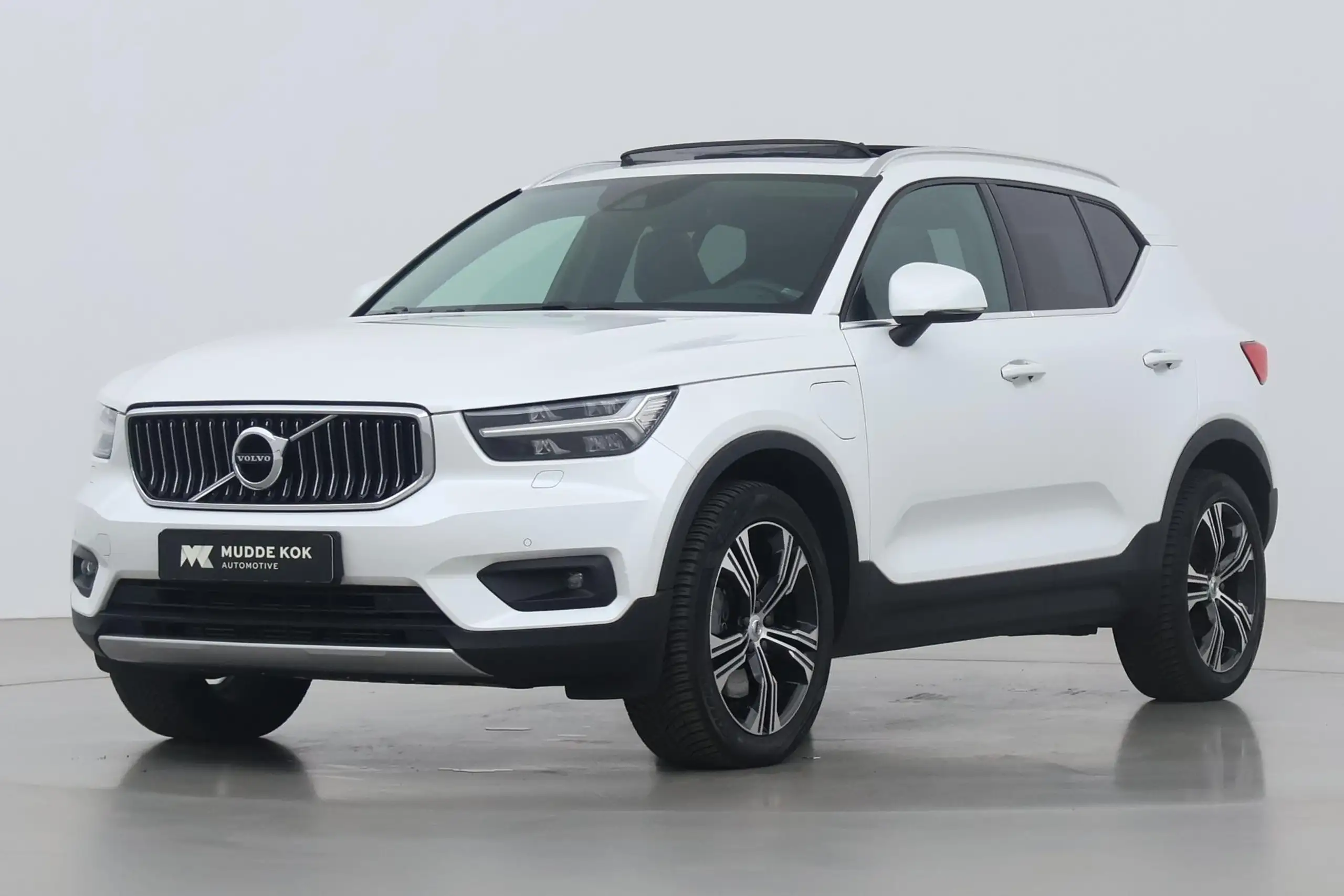 Volvo - XC40