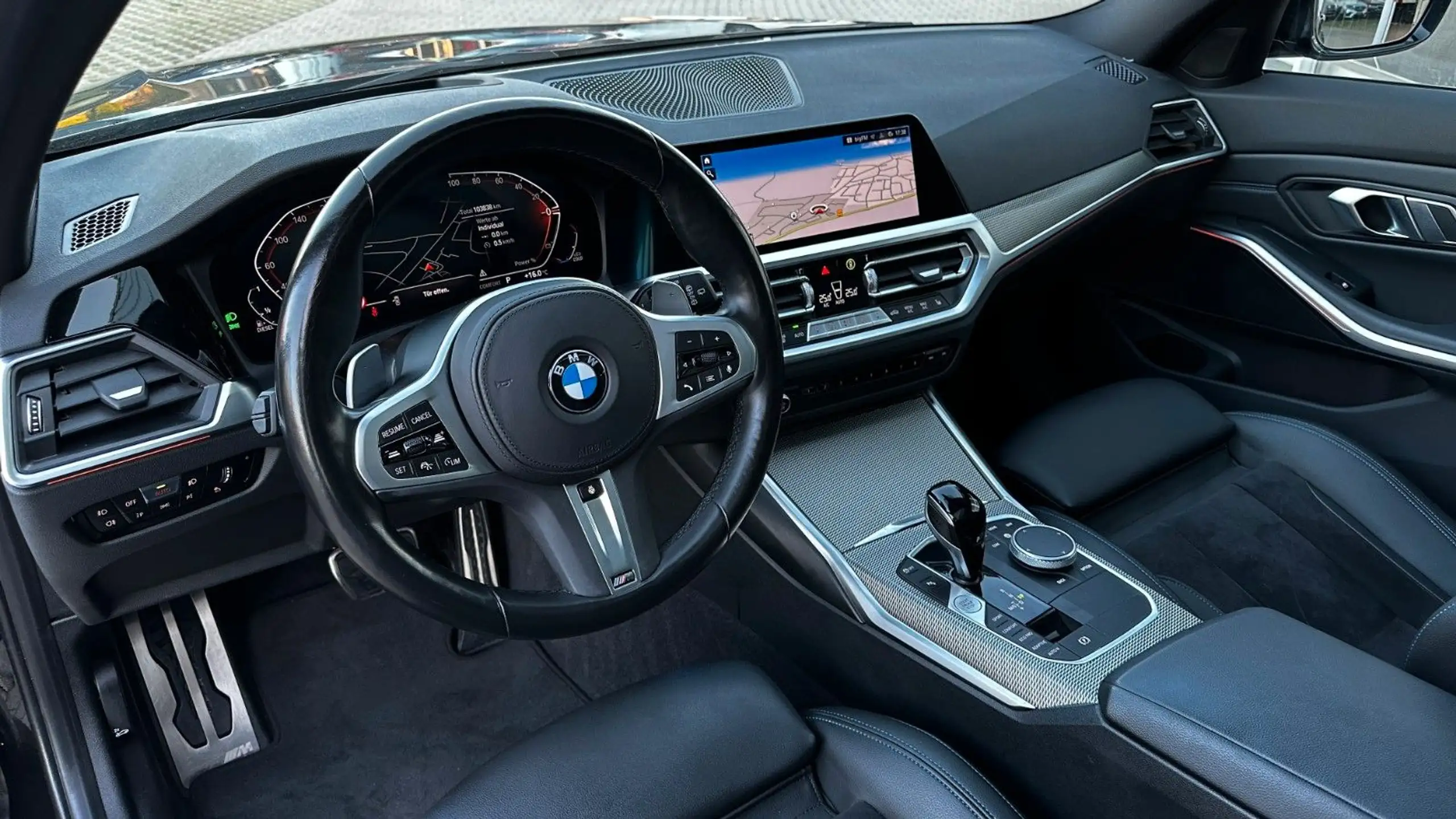 BMW - 330