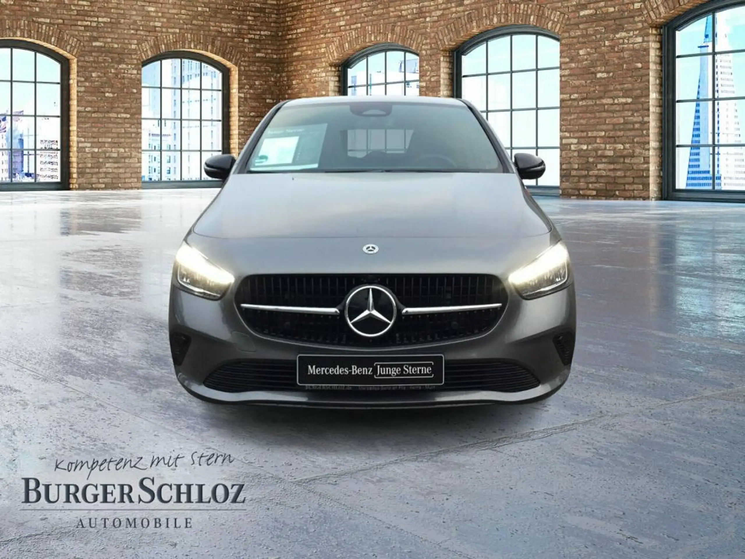 Mercedes-Benz - B 200