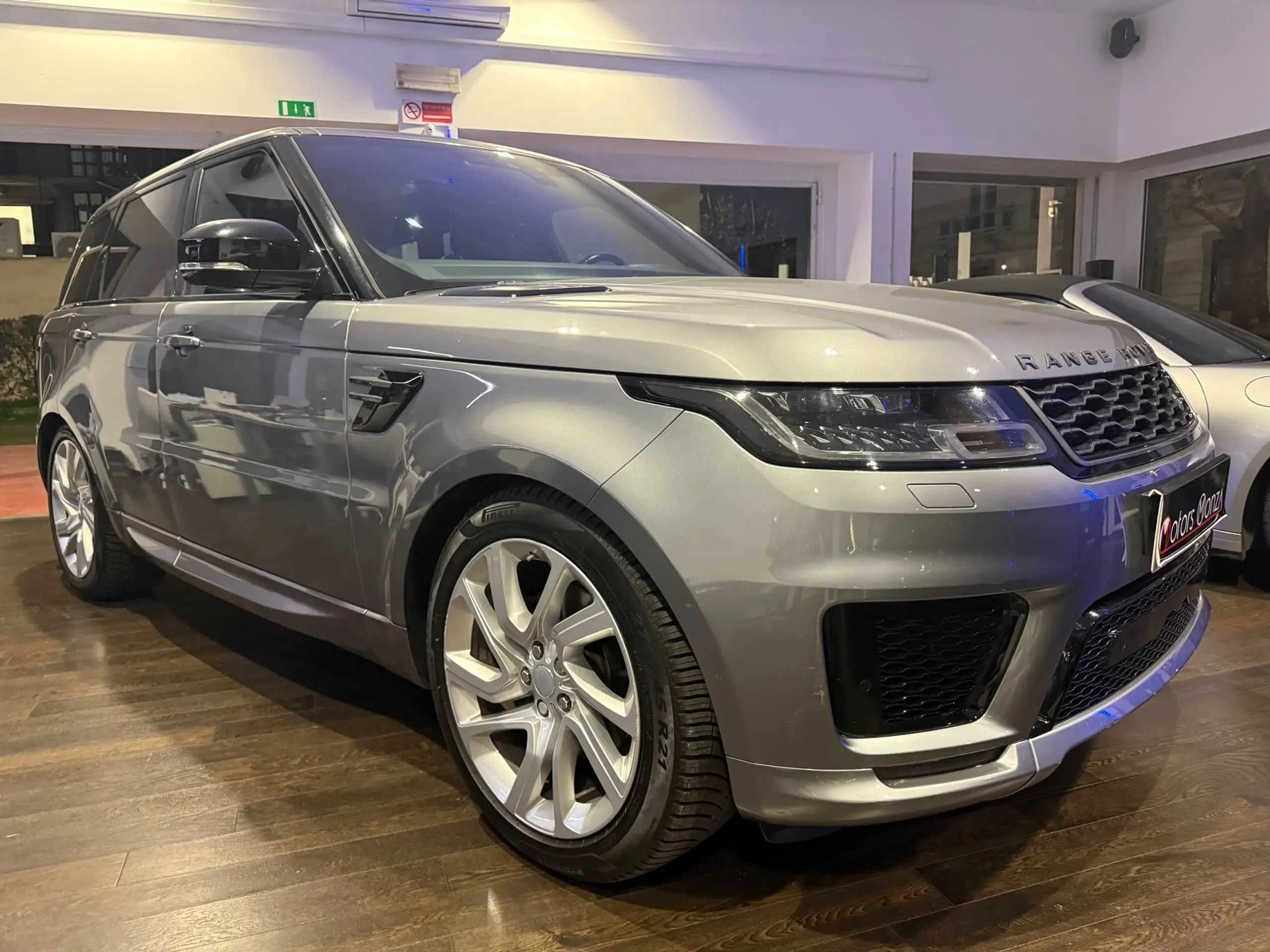 Land Rover - Range Rover Sport