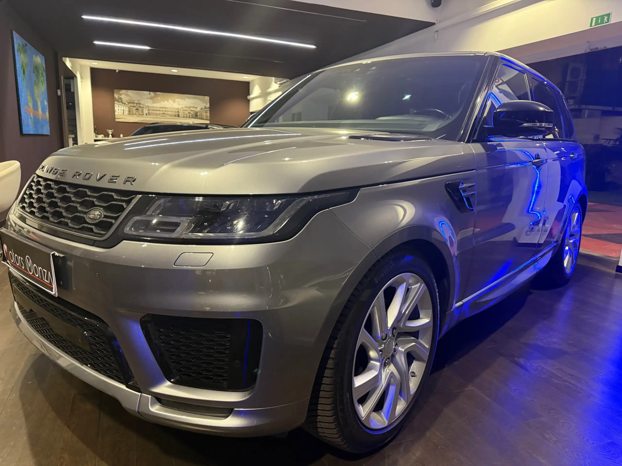 Land Rover - Range Rover Sport