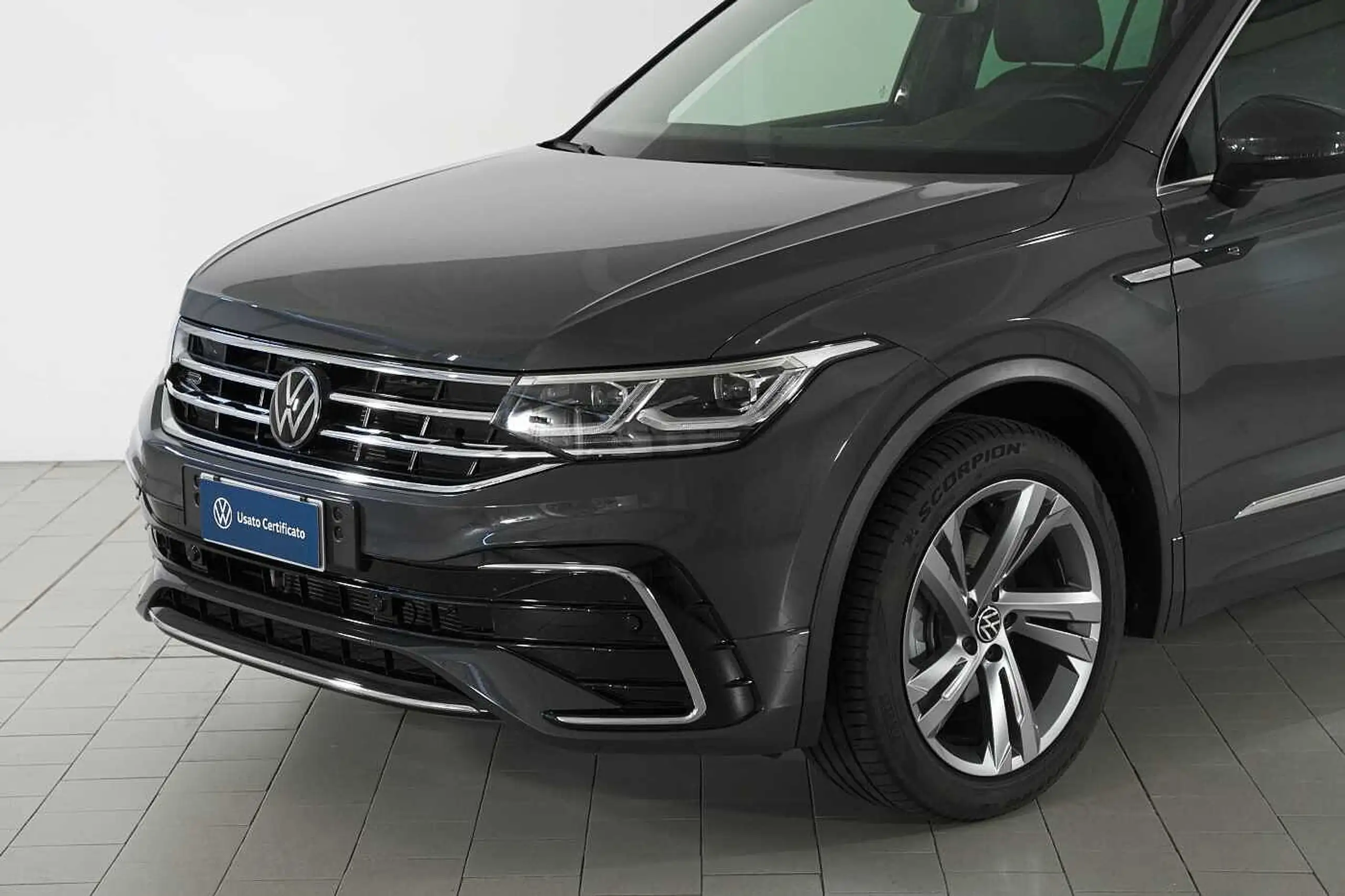 Volkswagen - Tiguan