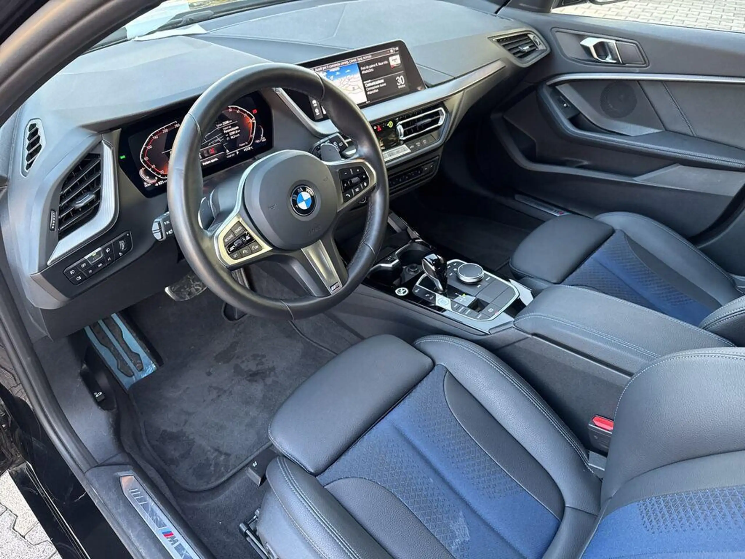 BMW - 118