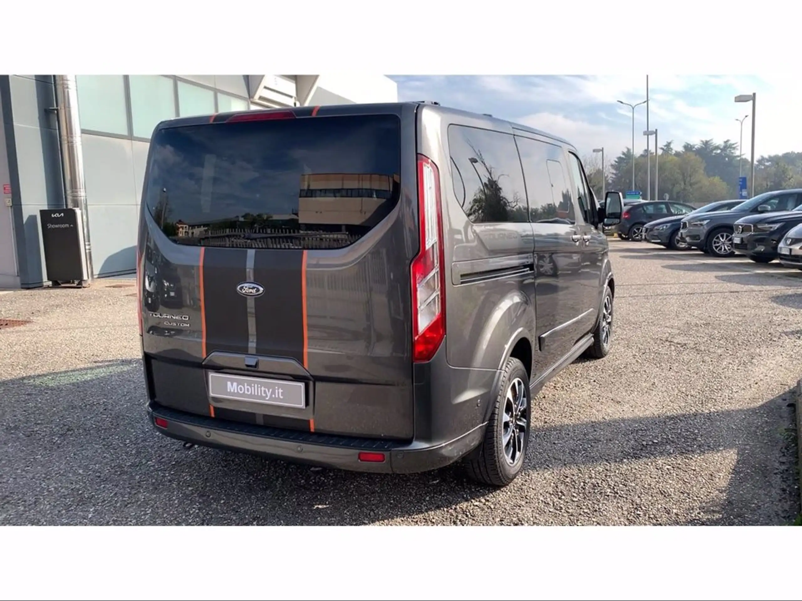 Ford - Tourneo Custom