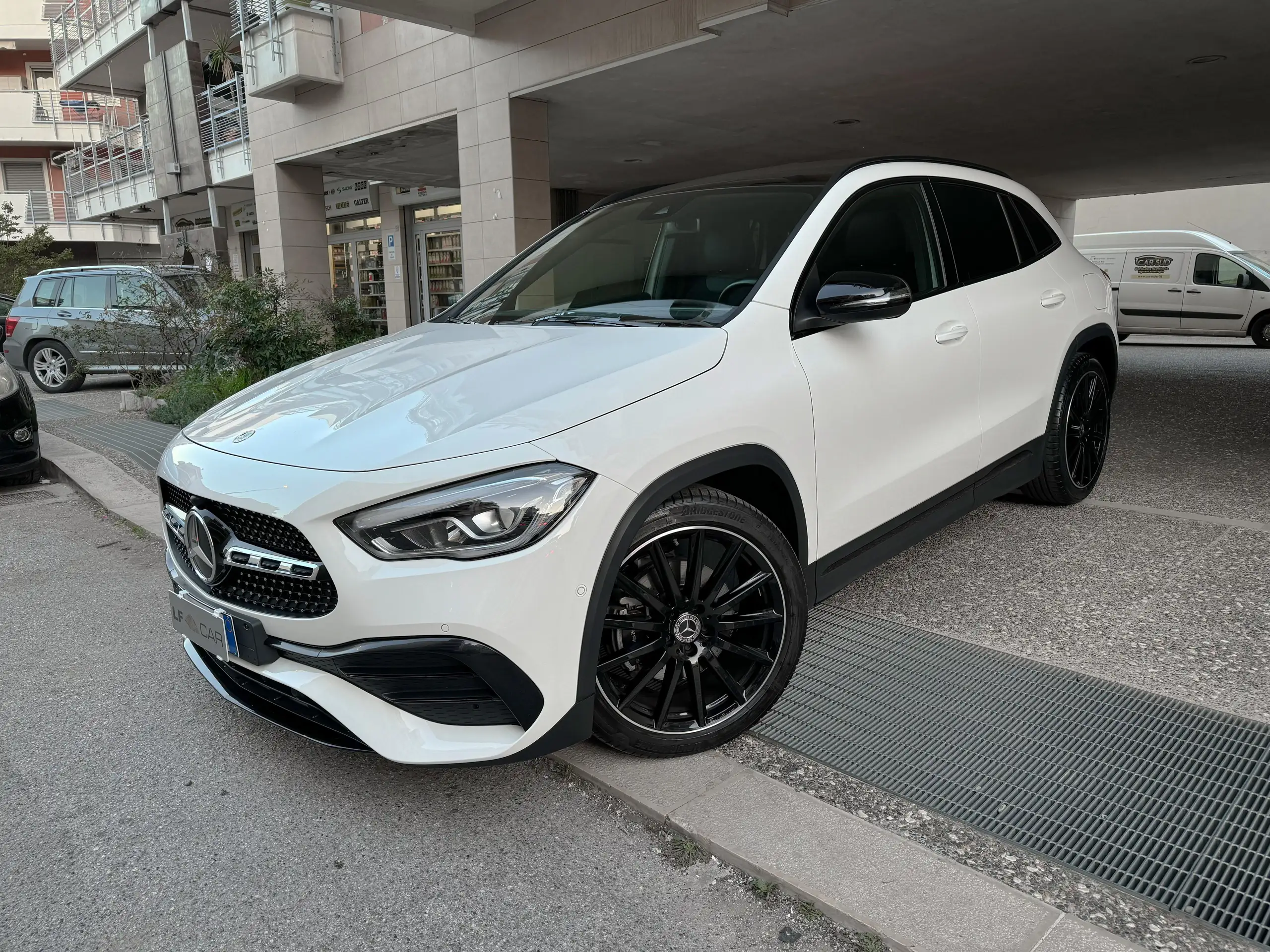 Mercedes-Benz - GLA 180