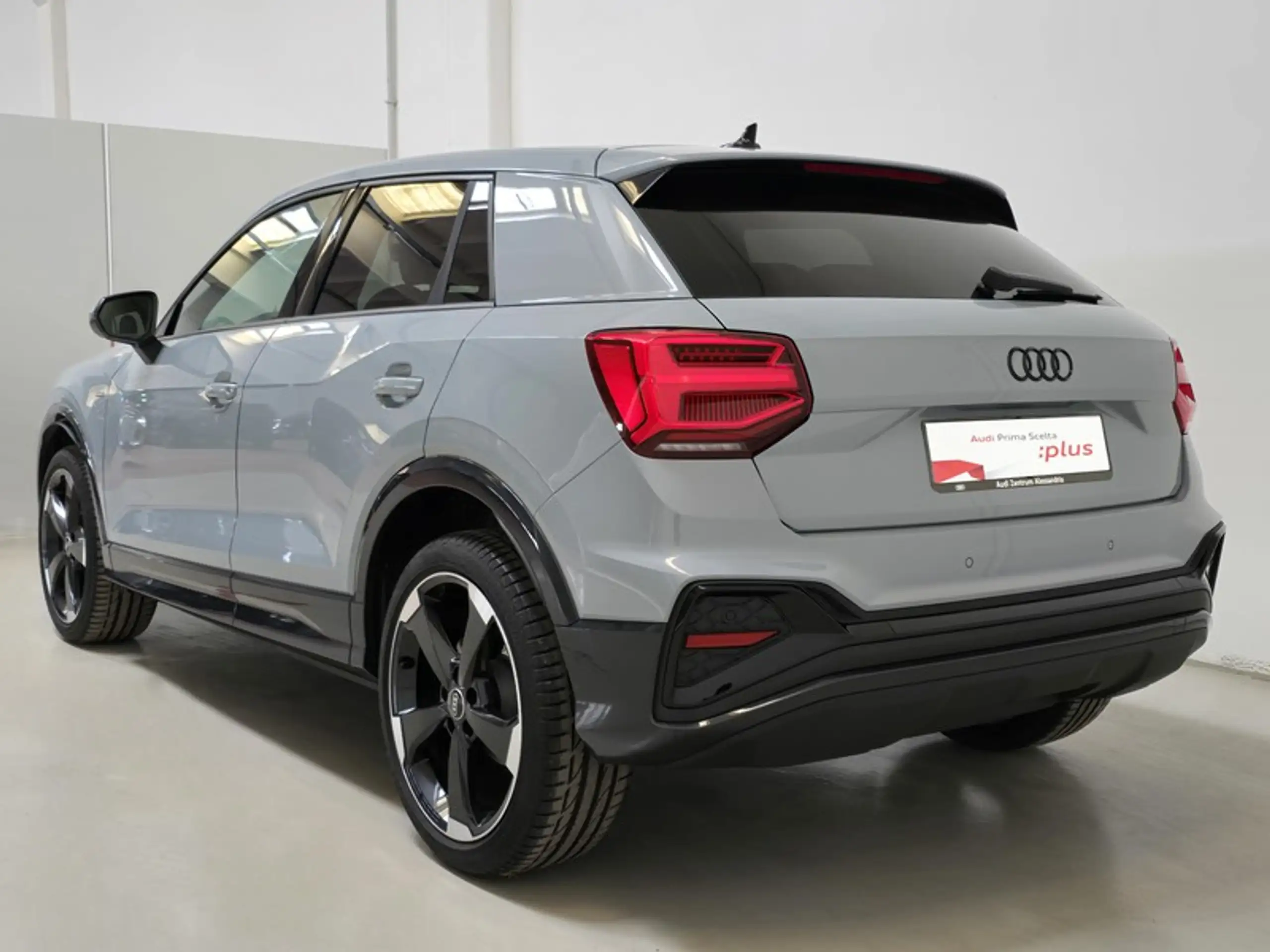 Audi - Q2