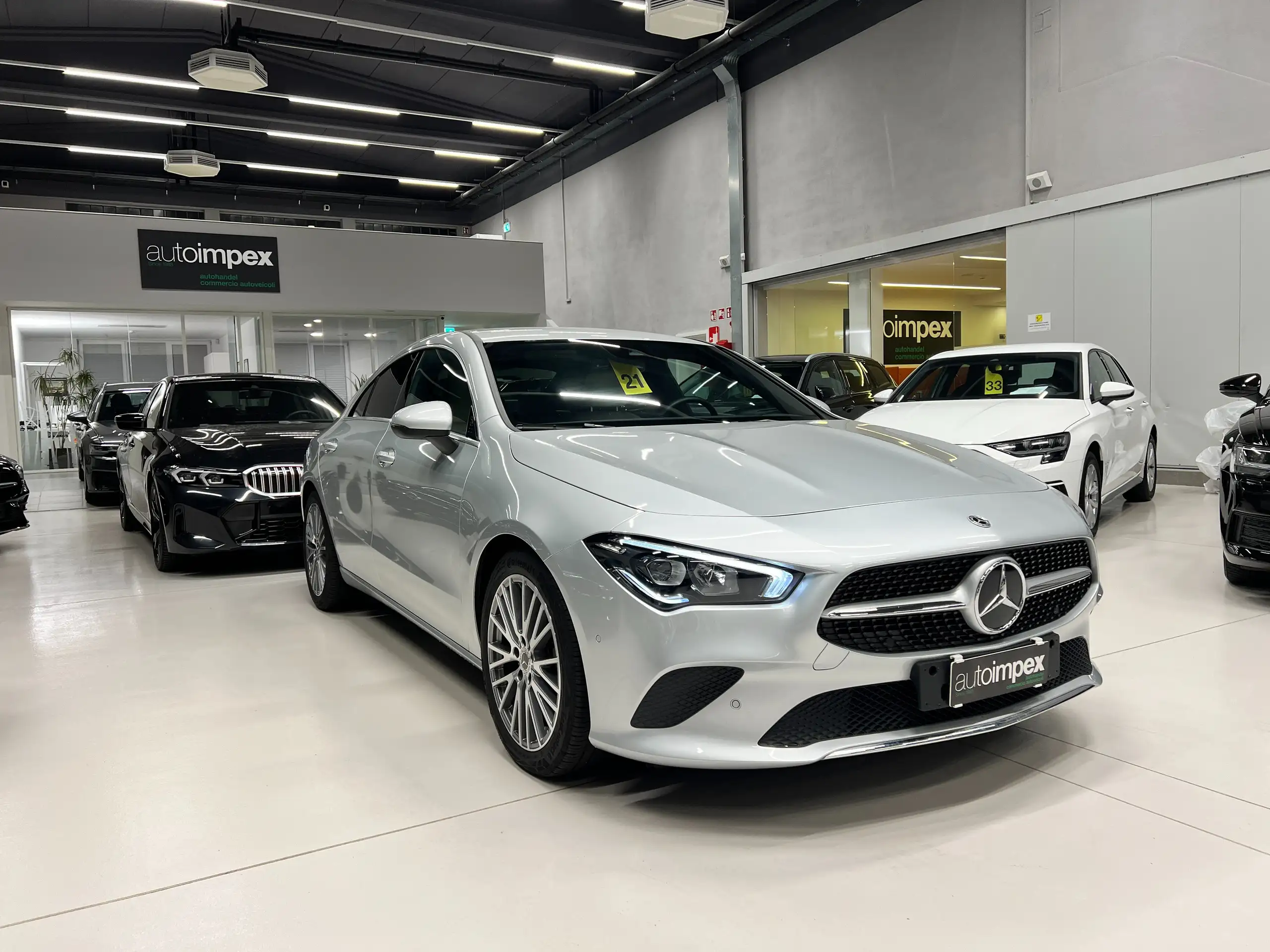 Mercedes-Benz - CLA 200