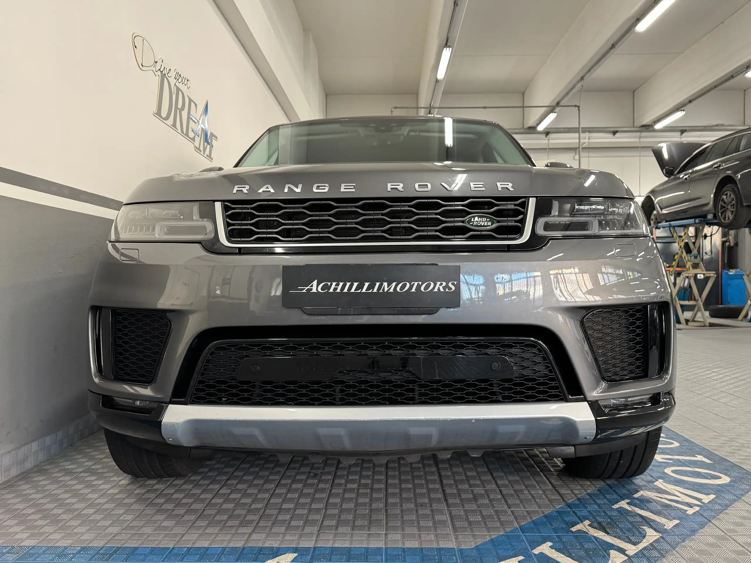 Land Rover - Range Rover Sport