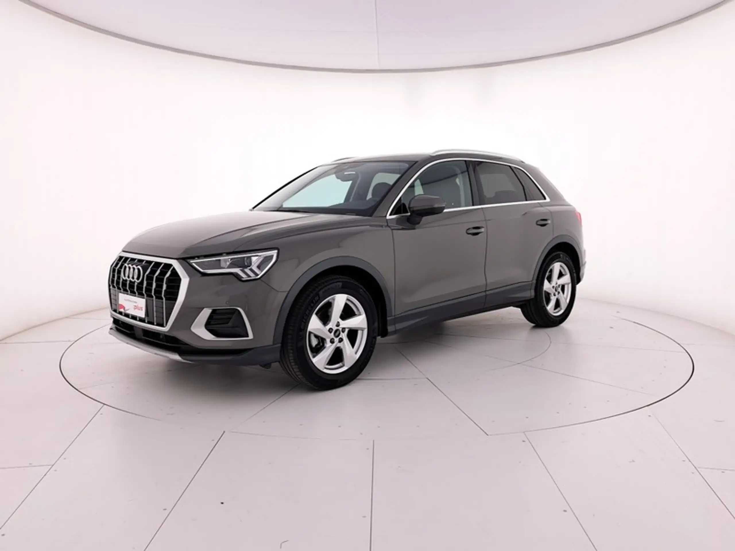 Audi - Q3