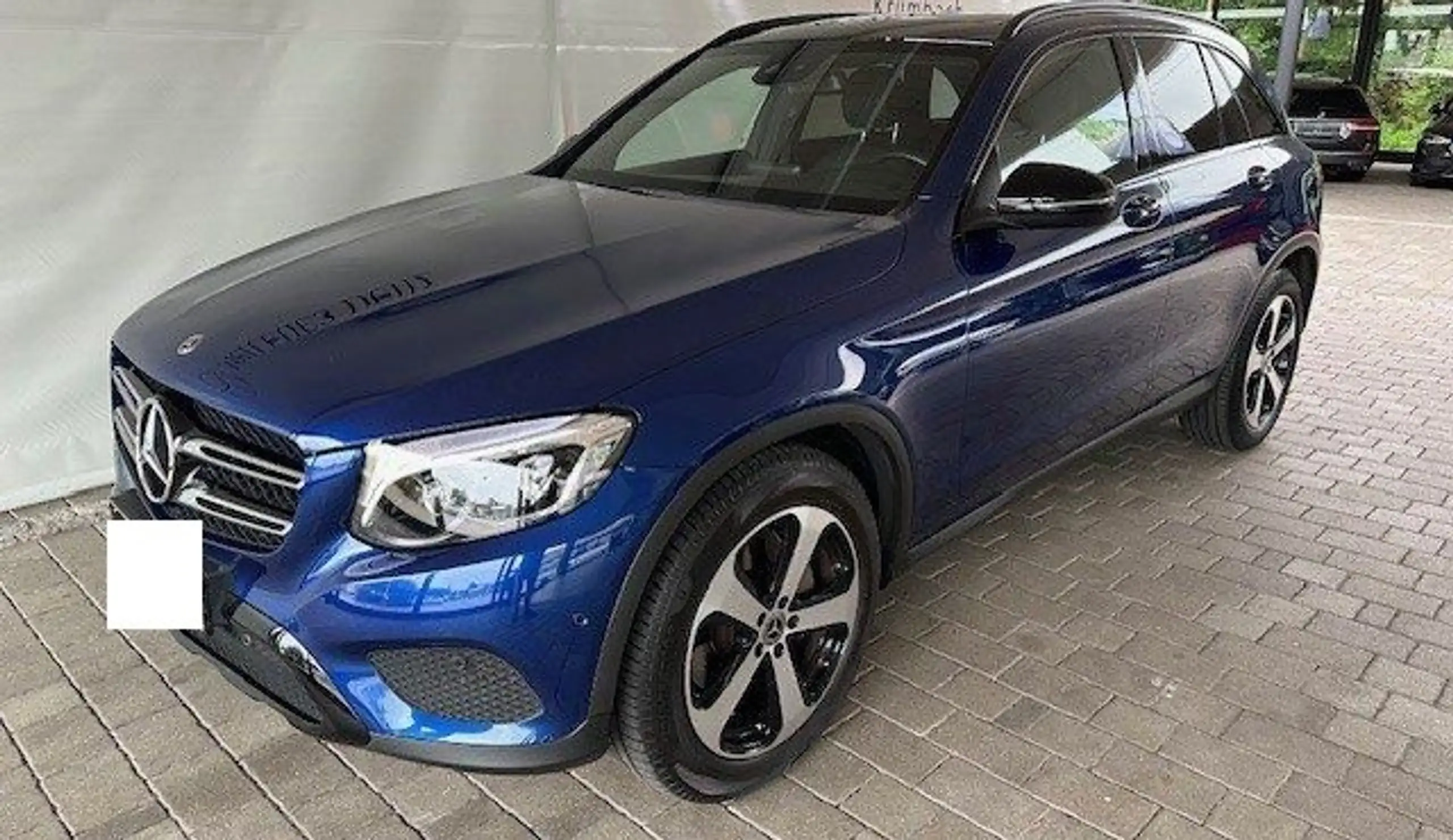 Mercedes-Benz - GLC 220