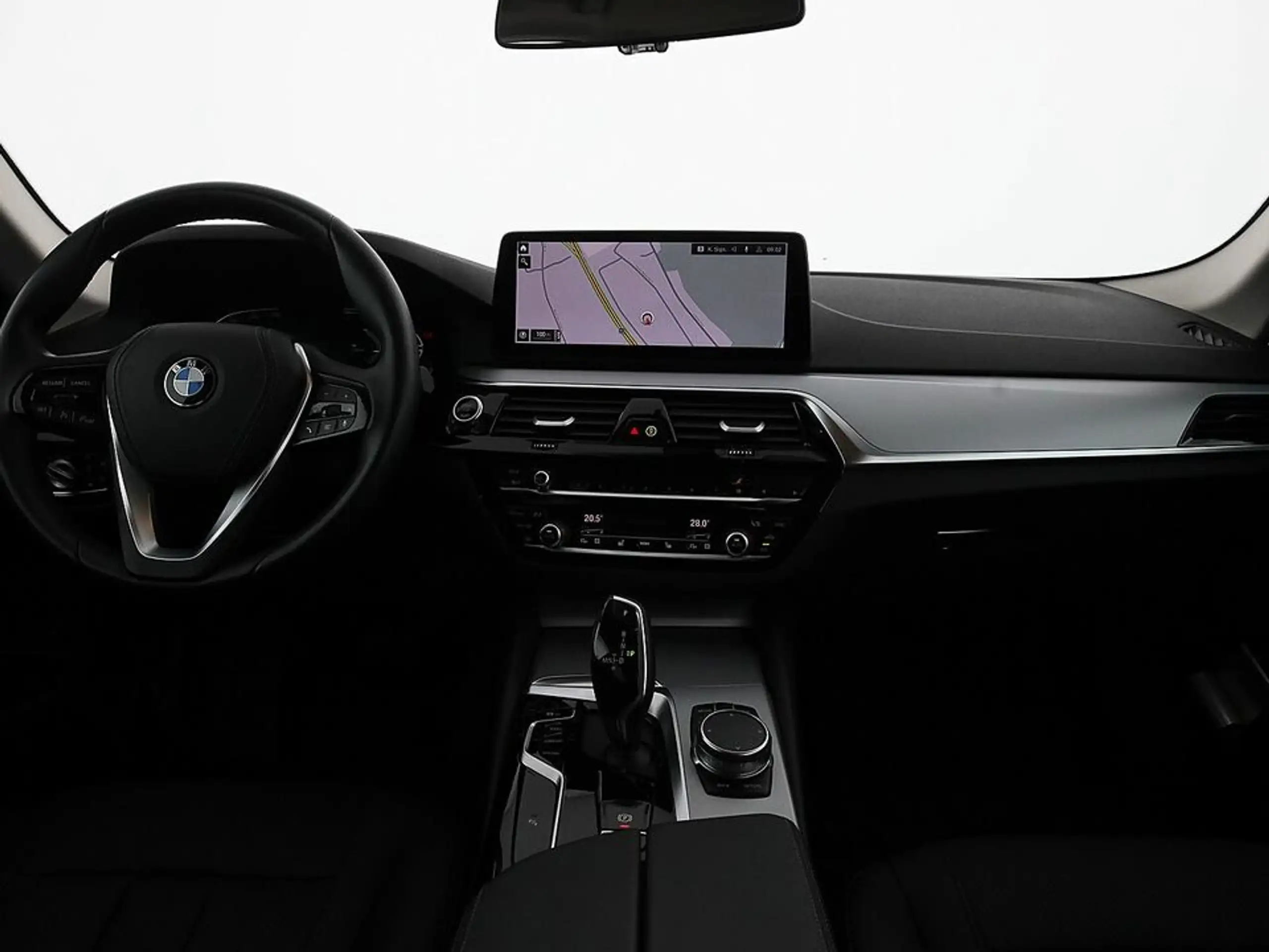 BMW - 520