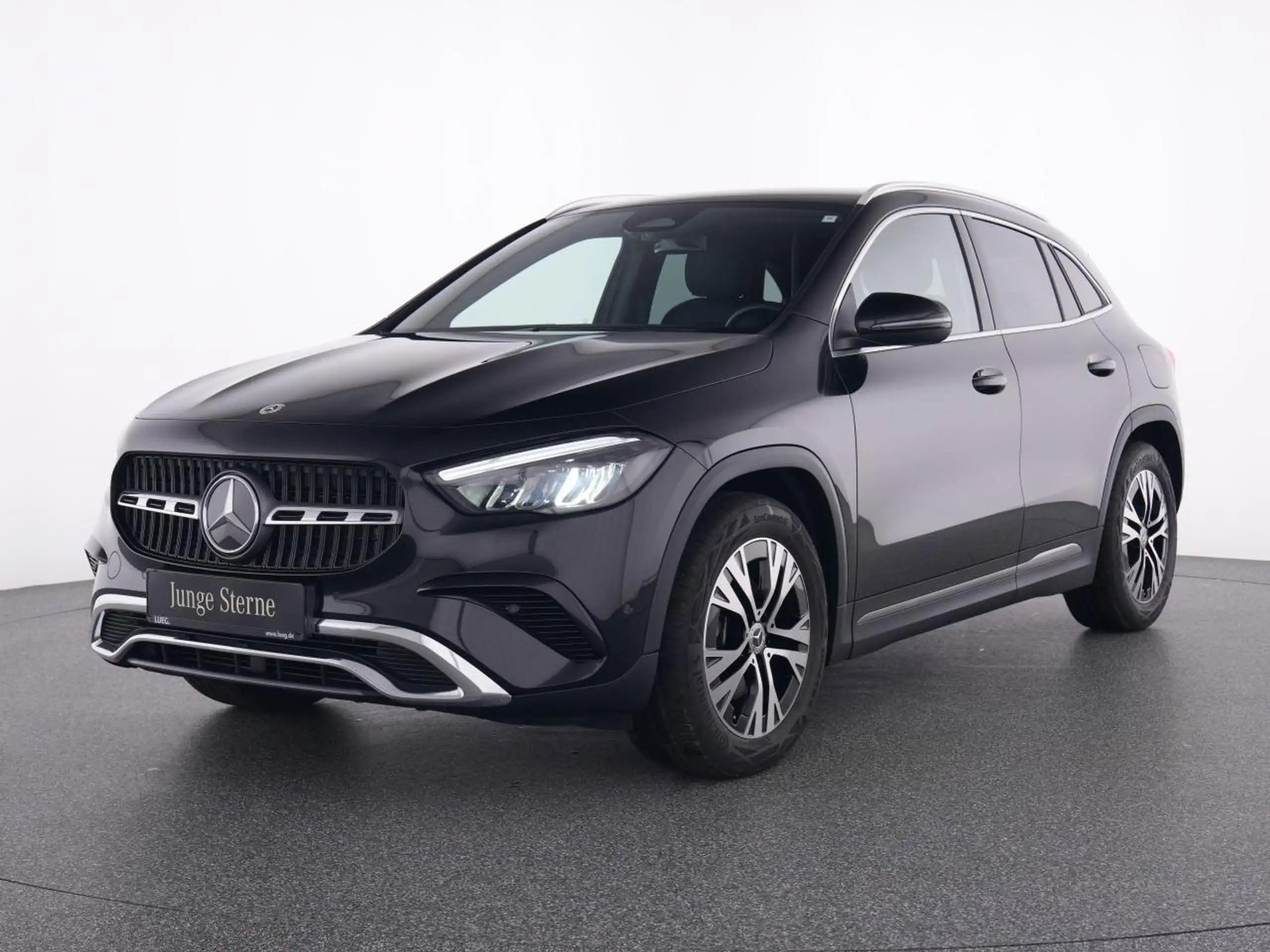 Mercedes-Benz - GLA 200