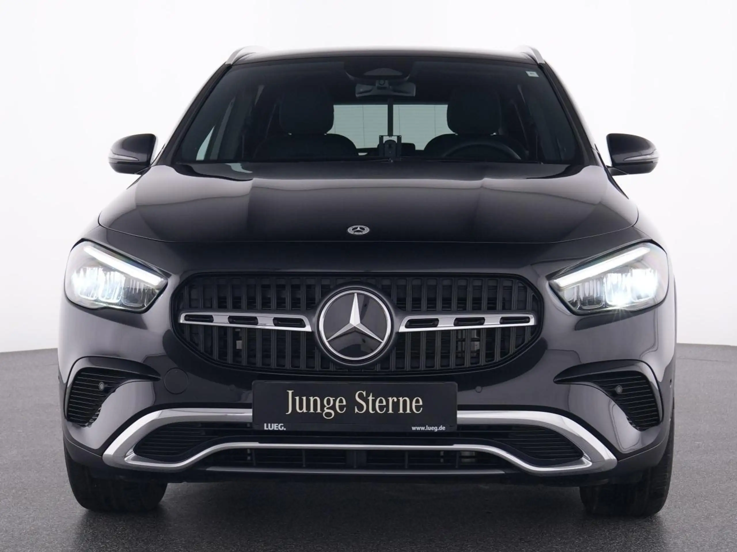 Mercedes-Benz - GLA 200