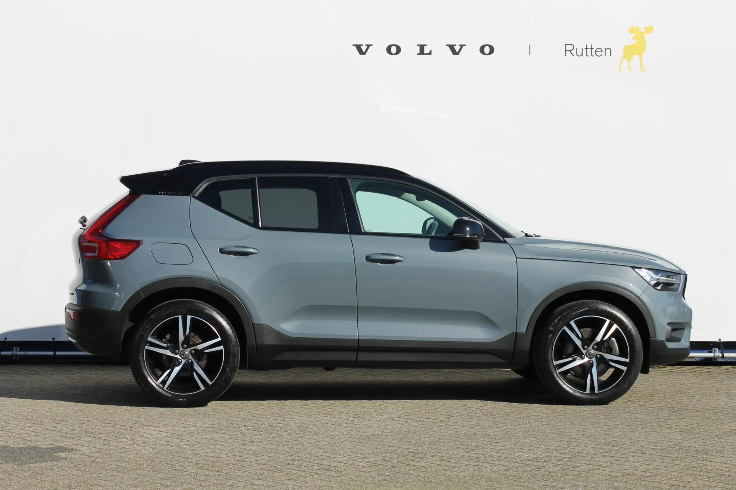 Volvo - XC40