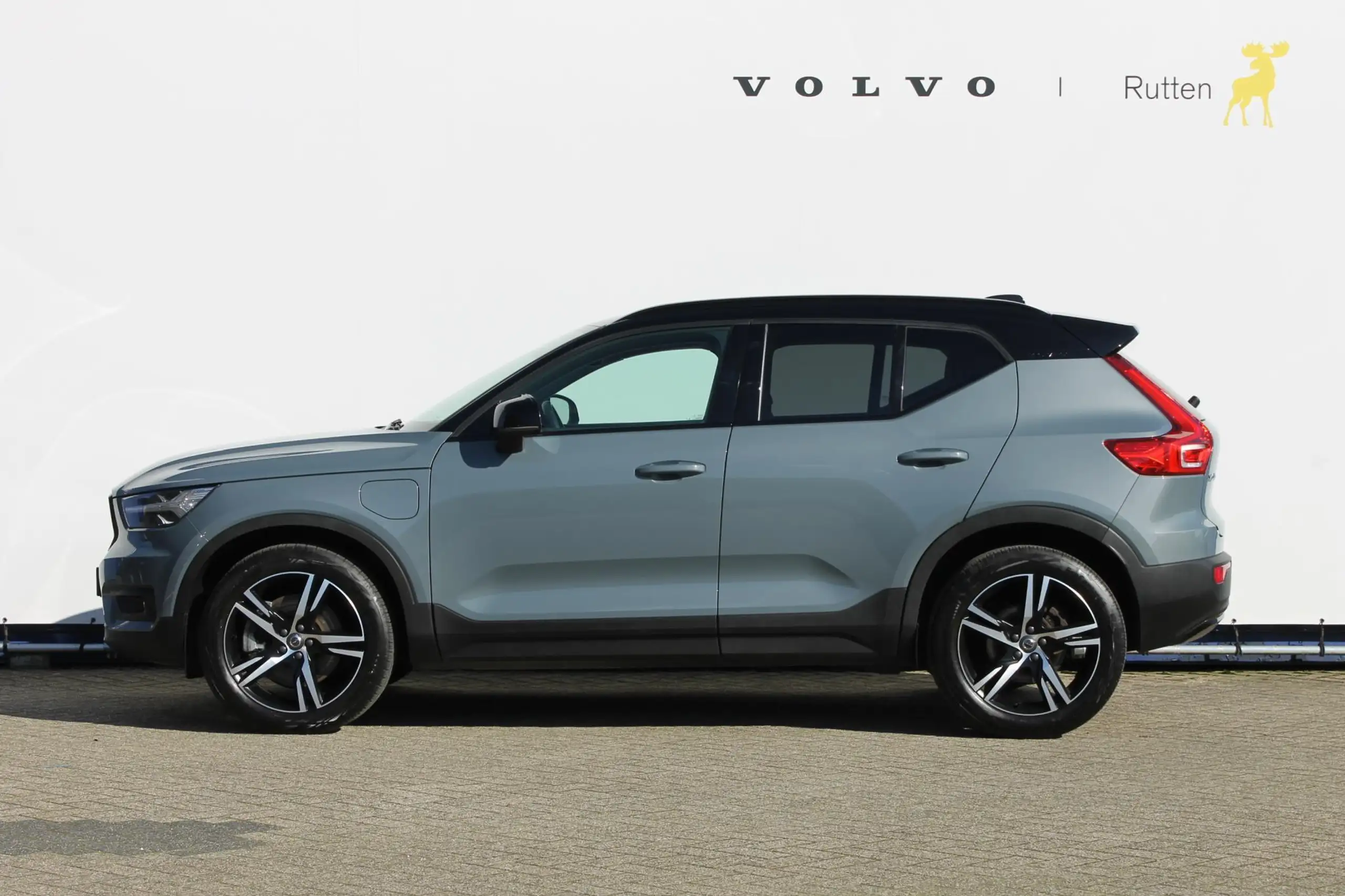 Volvo - XC40