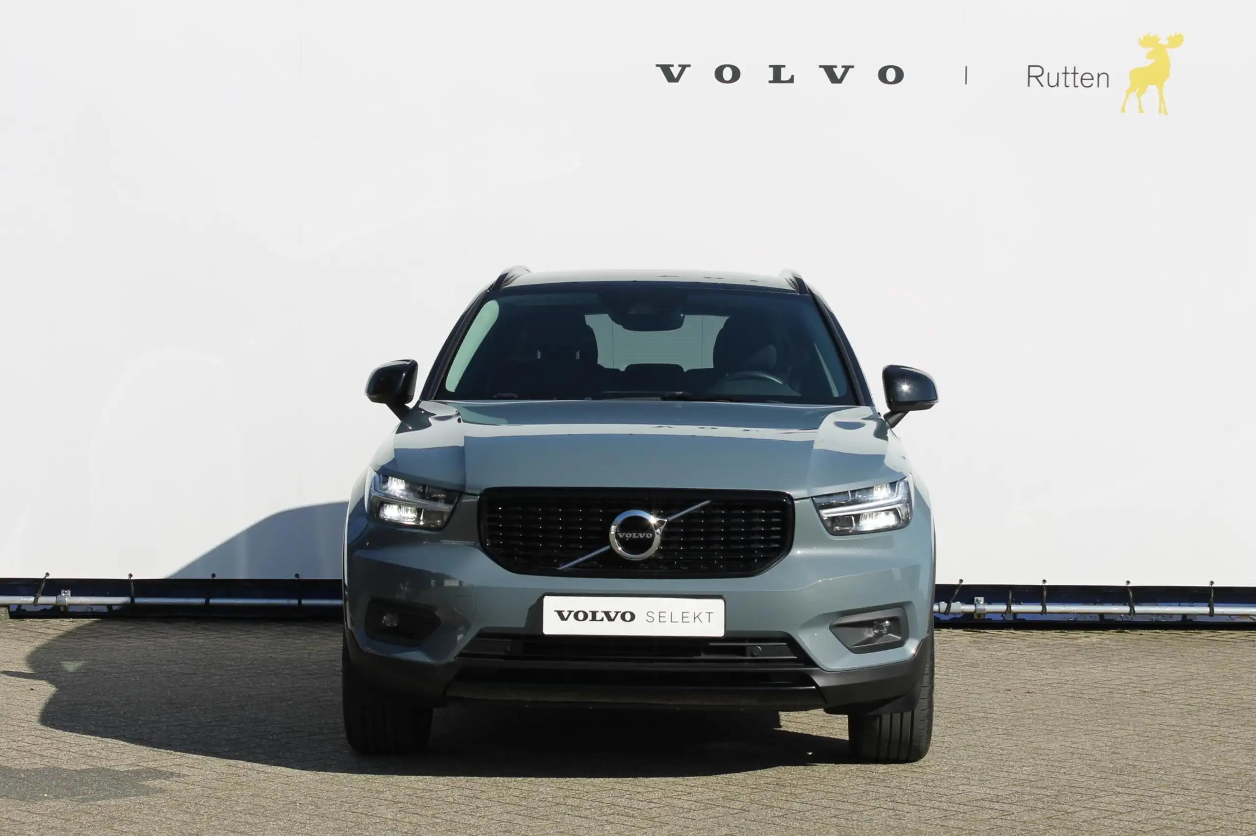 Volvo - XC40