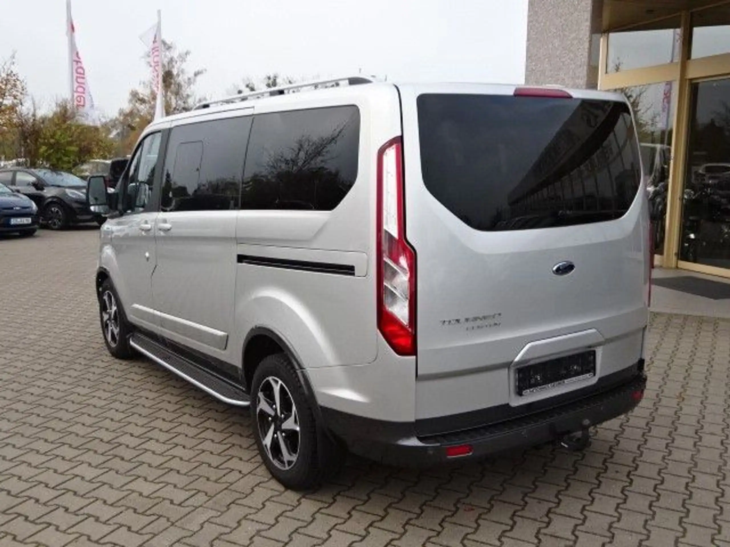 Ford - Tourneo Custom