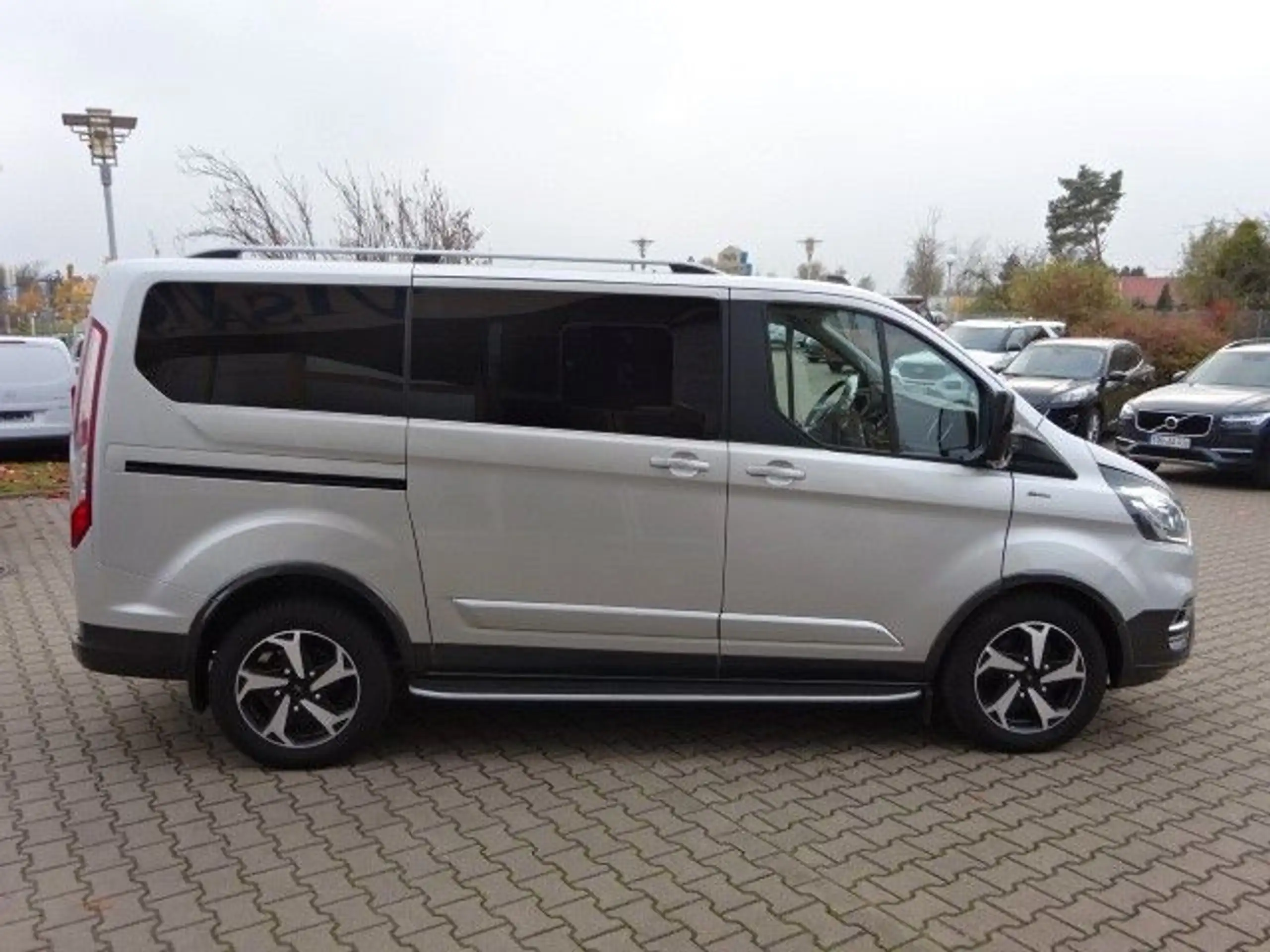 Ford - Tourneo Custom