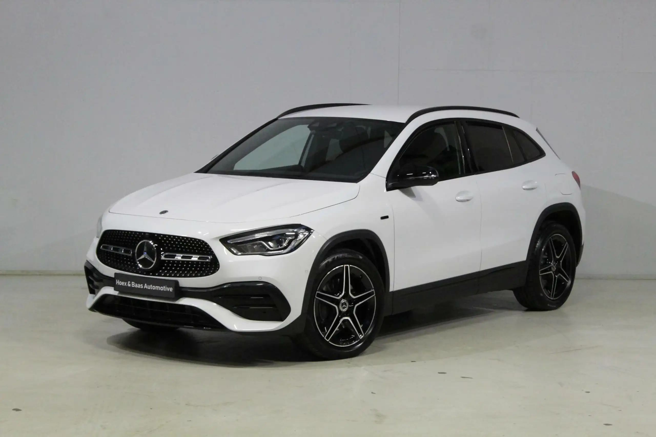 Mercedes-Benz - GLA 250