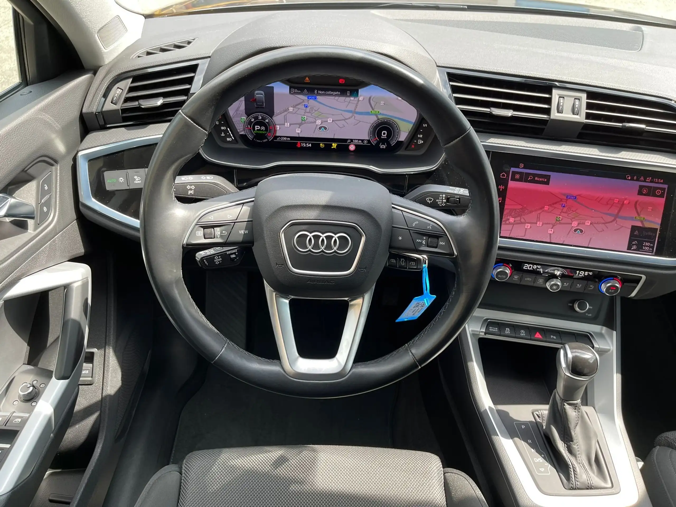 Audi - Q3