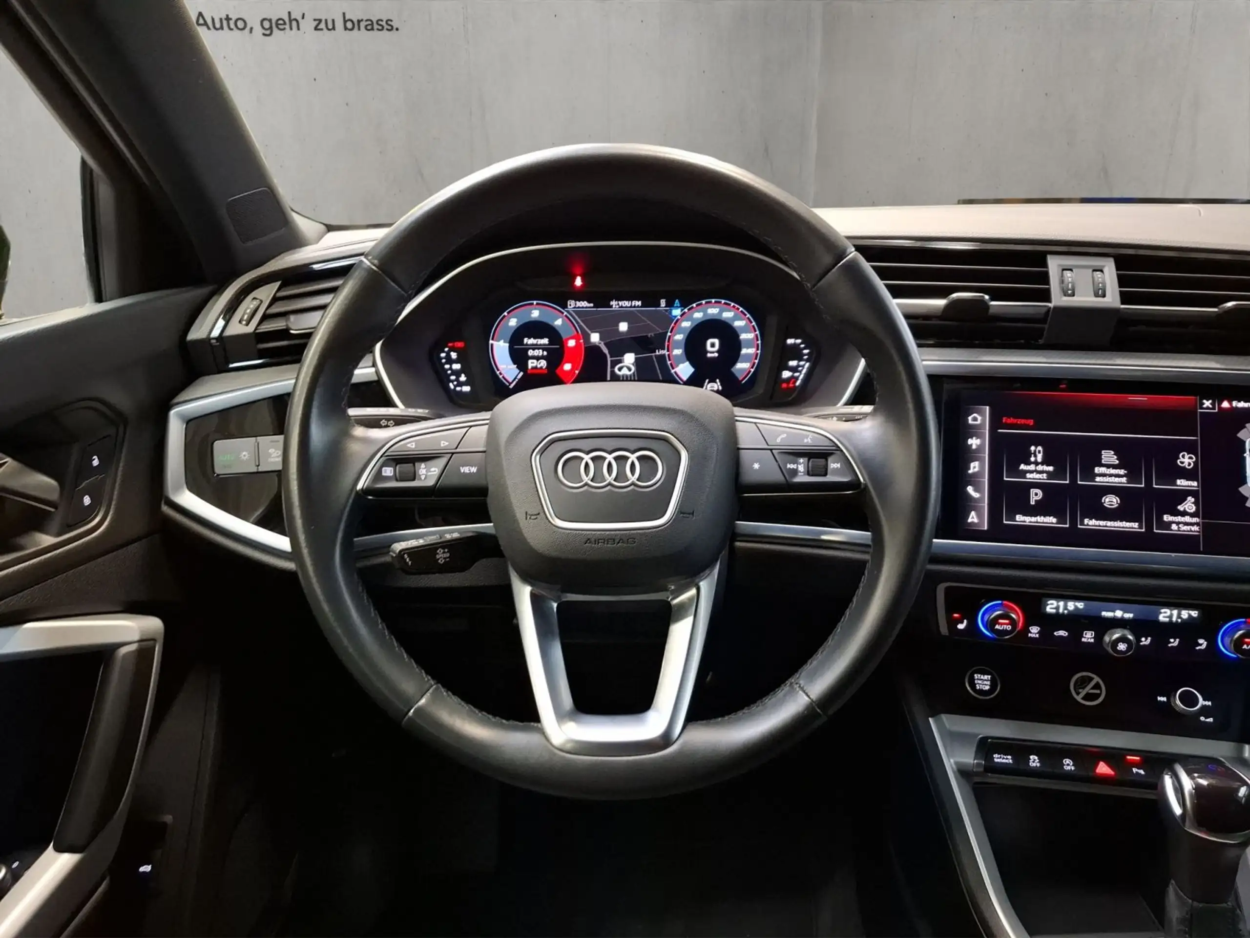 Audi - Q3