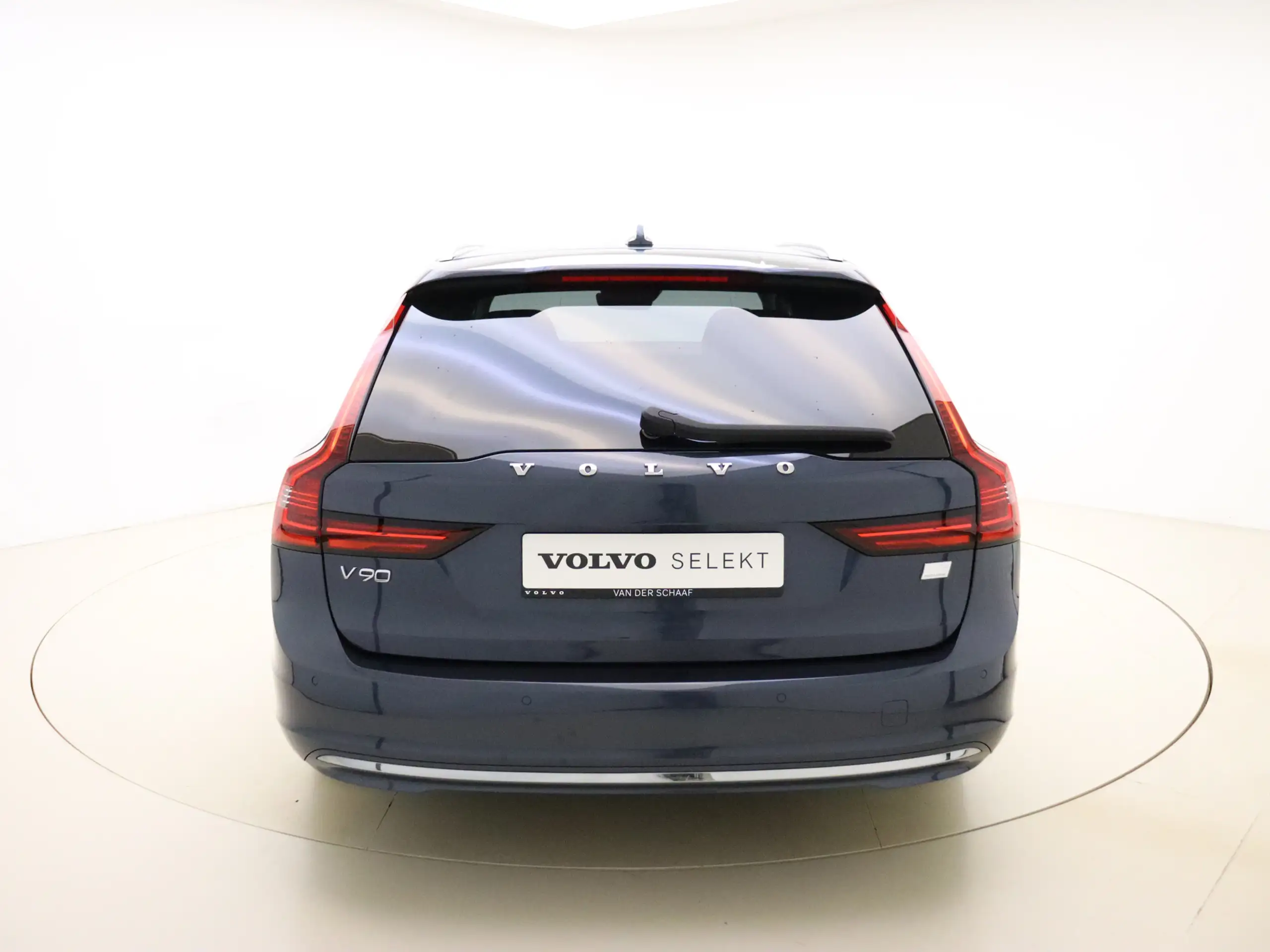 Volvo - V90