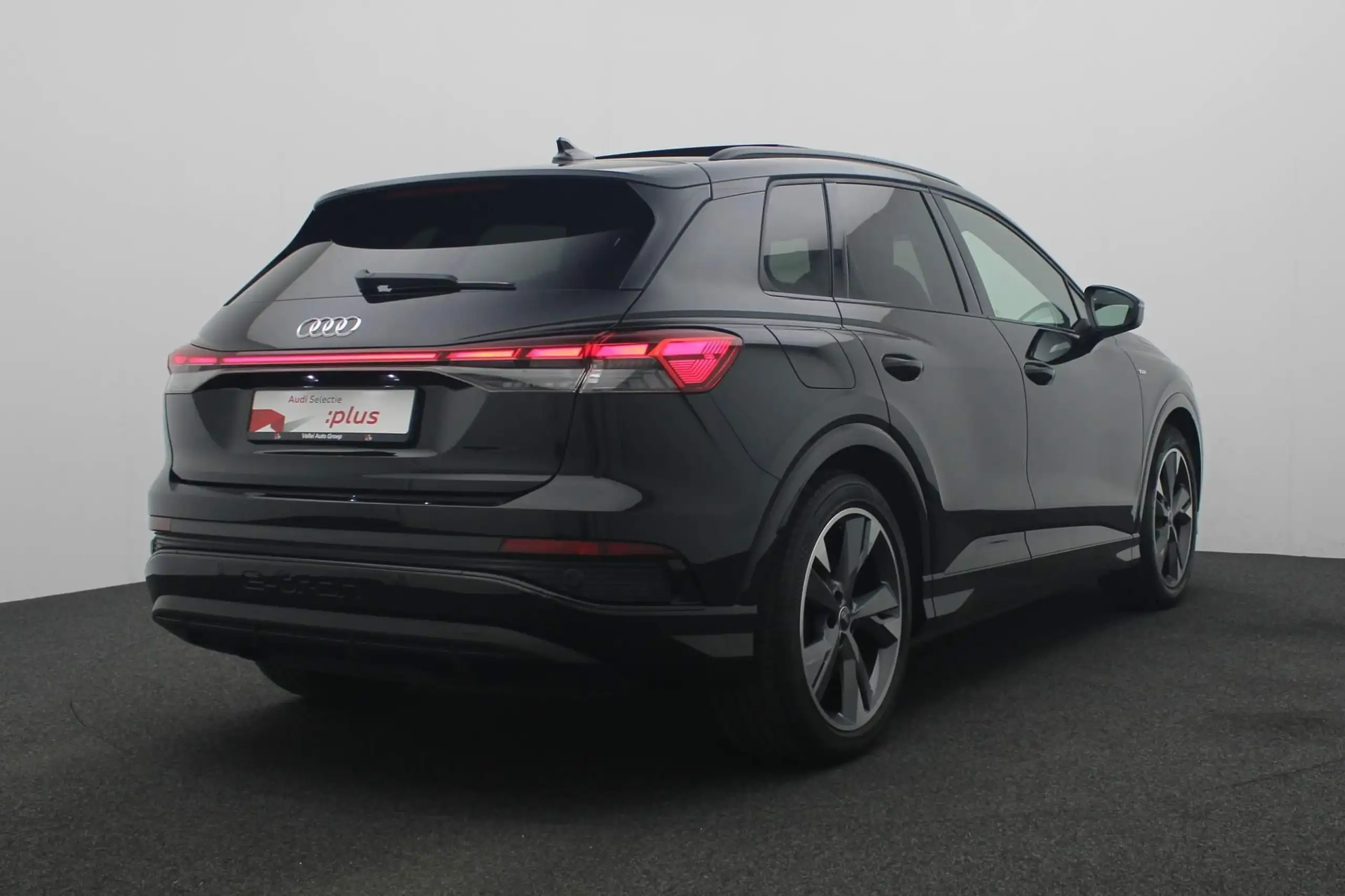 Audi - Q4 e-tron