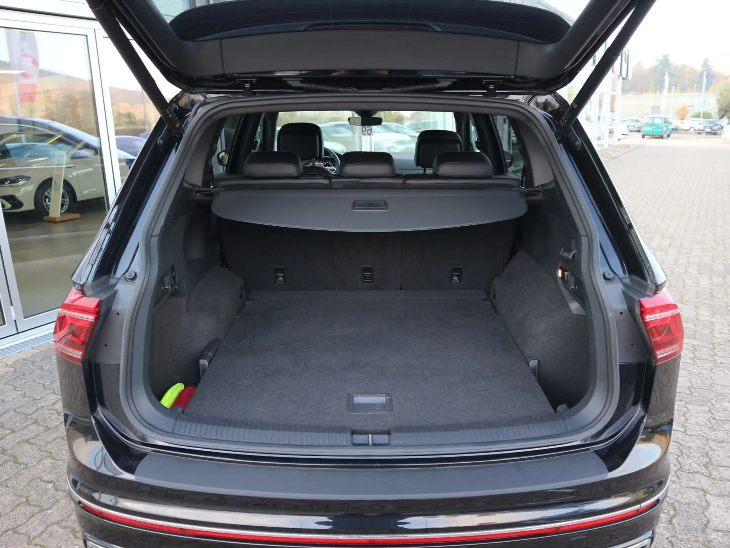 Volkswagen - Tiguan Allspace