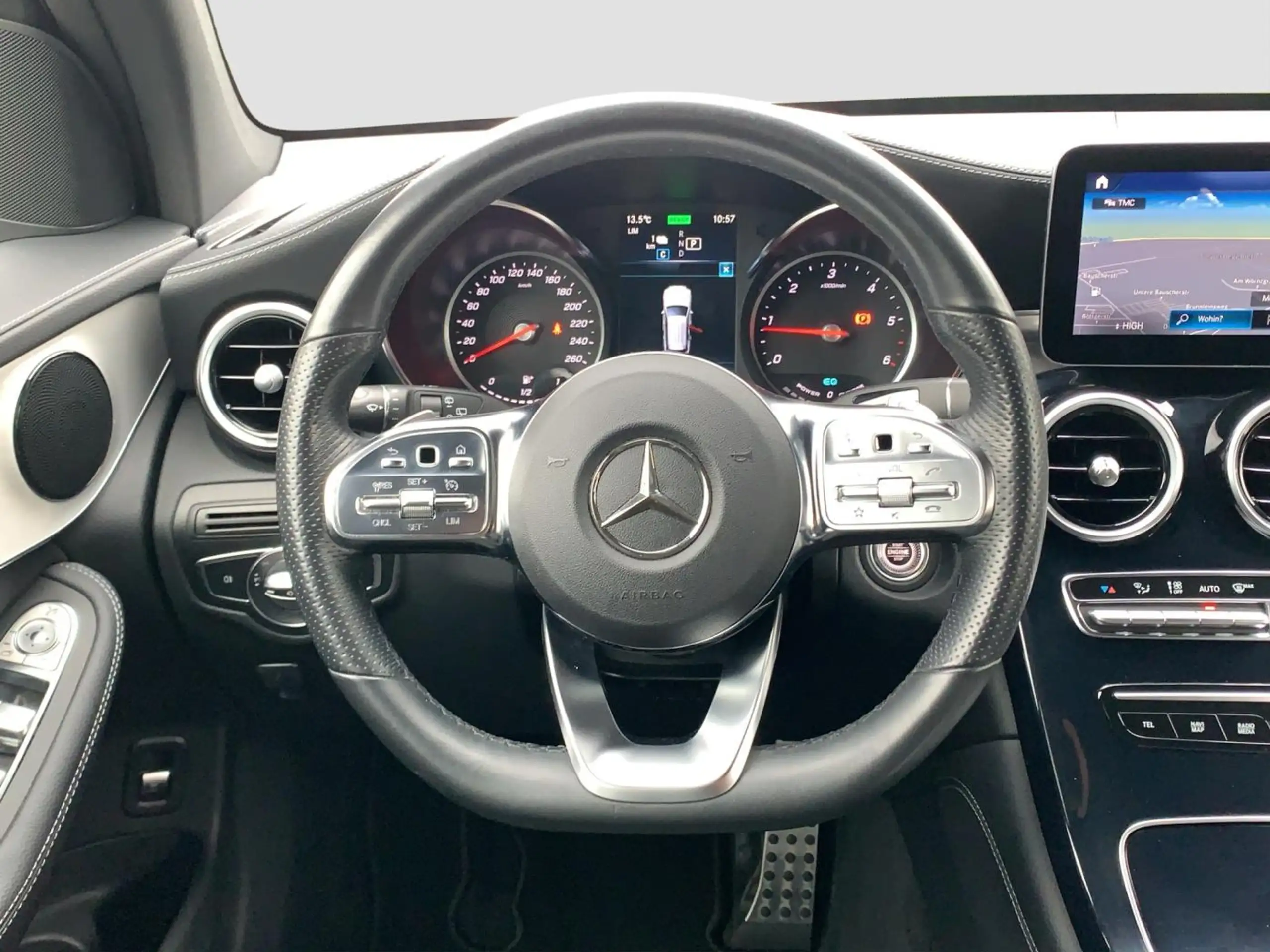 Mercedes-Benz - GLC 300