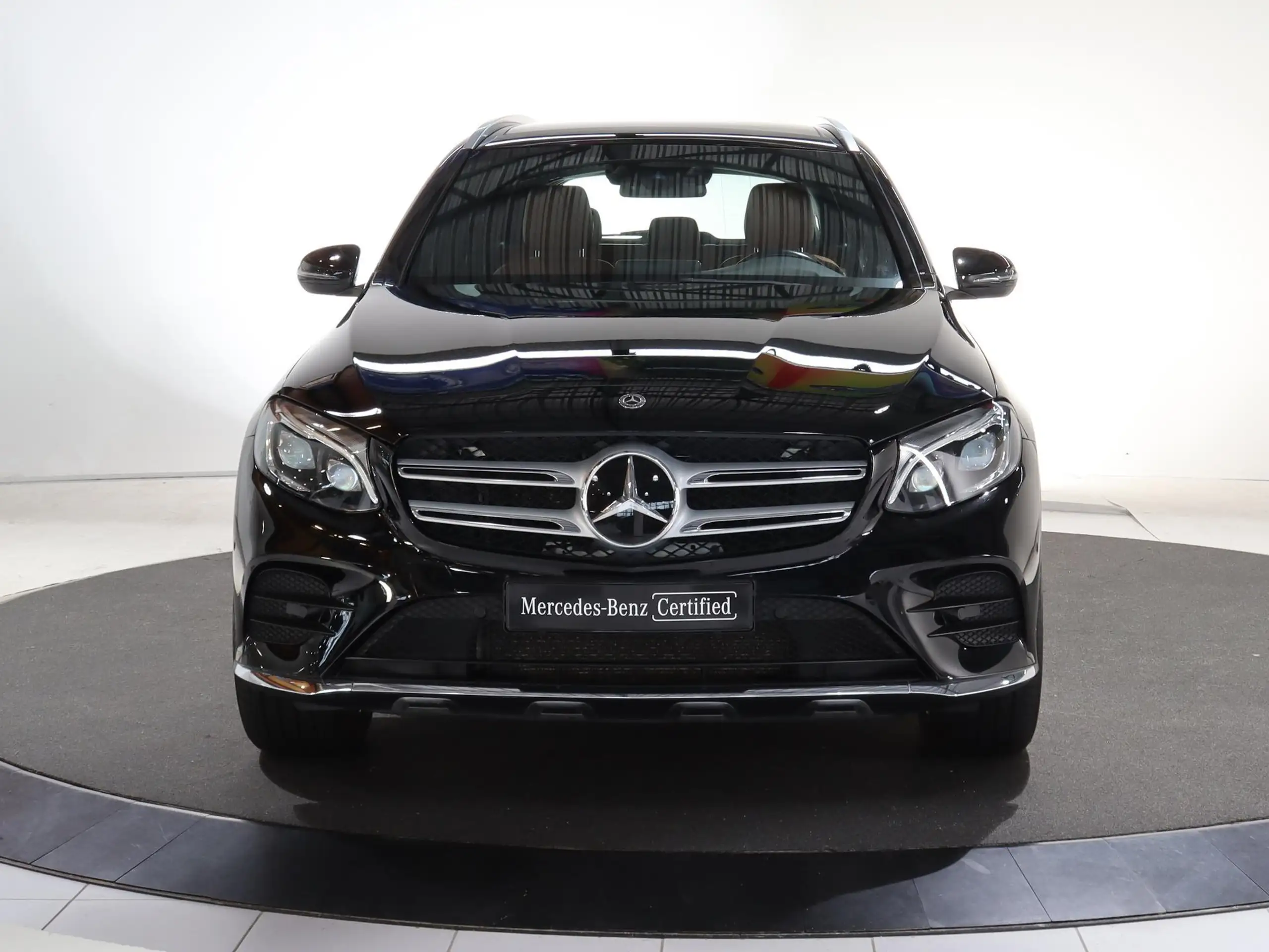 Mercedes-Benz - GLC 250