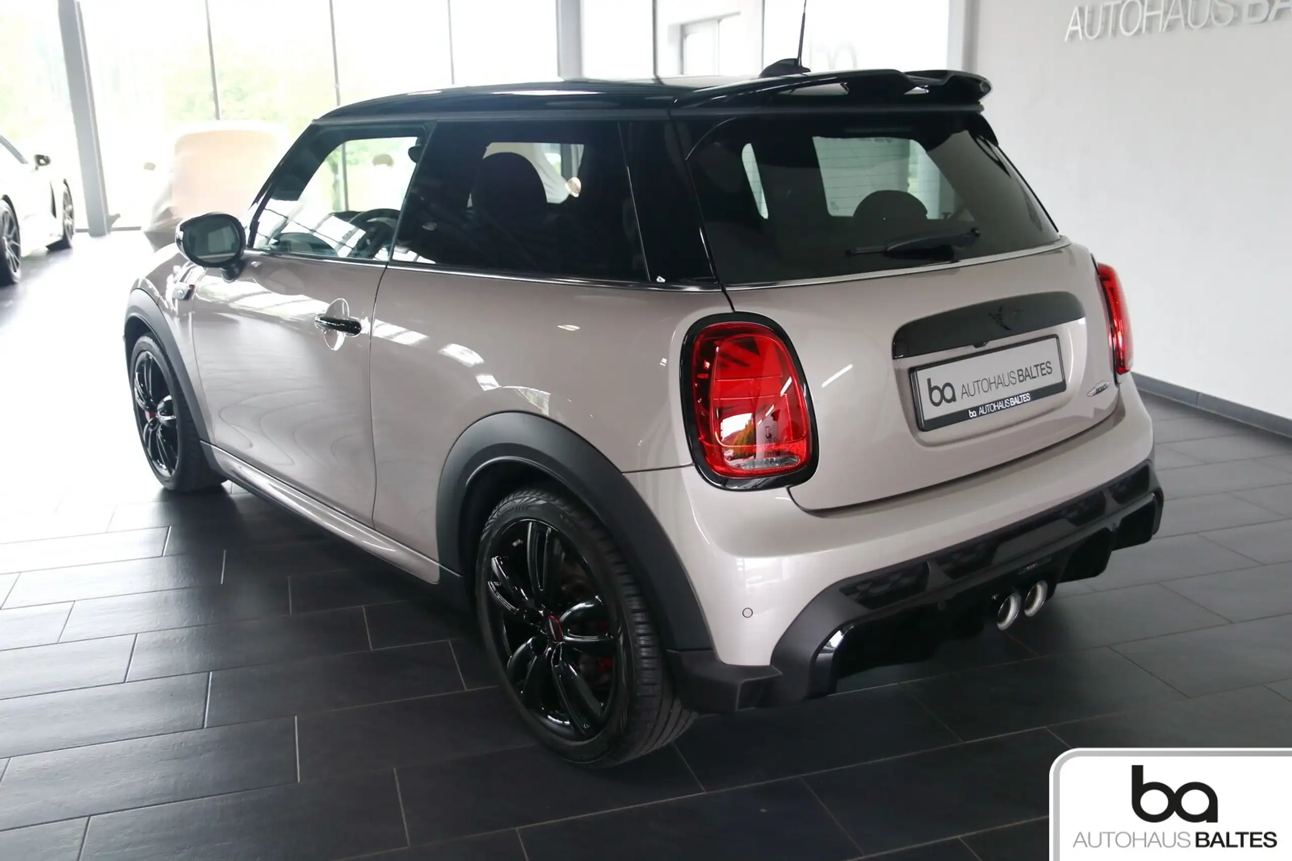 MINI - John Cooper Works