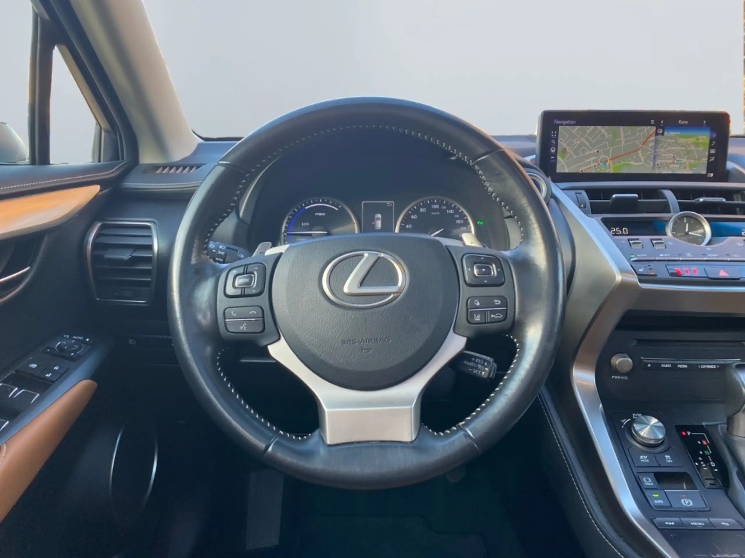 Lexus - NX 300h