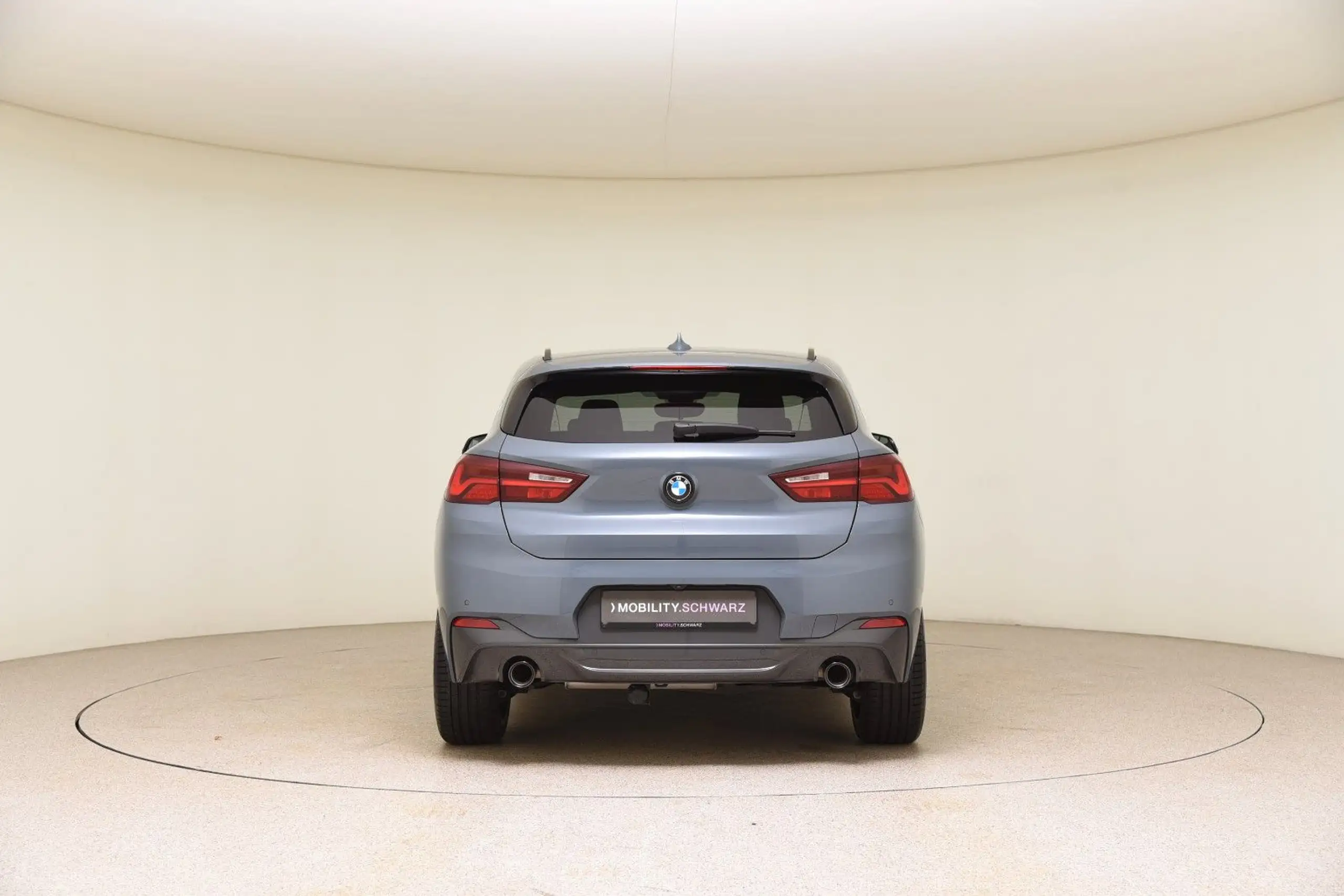 BMW - X2