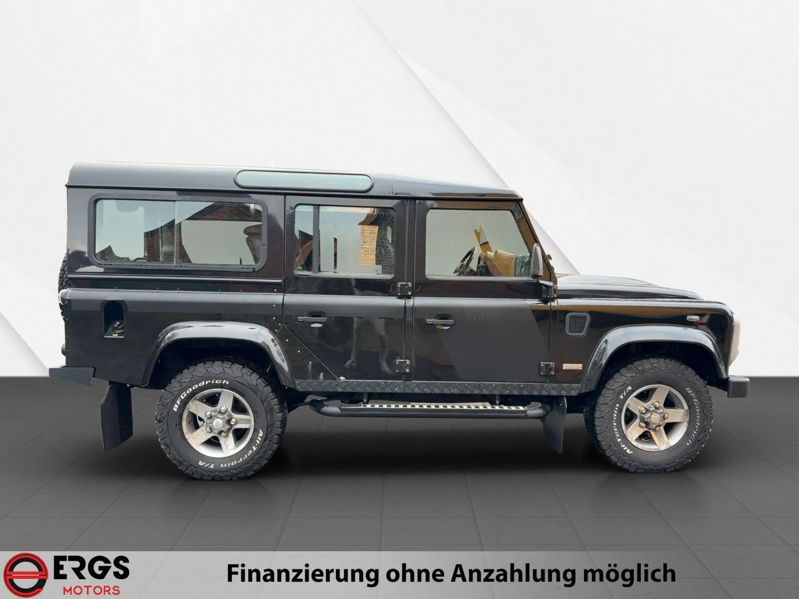 Land Rover - Defender