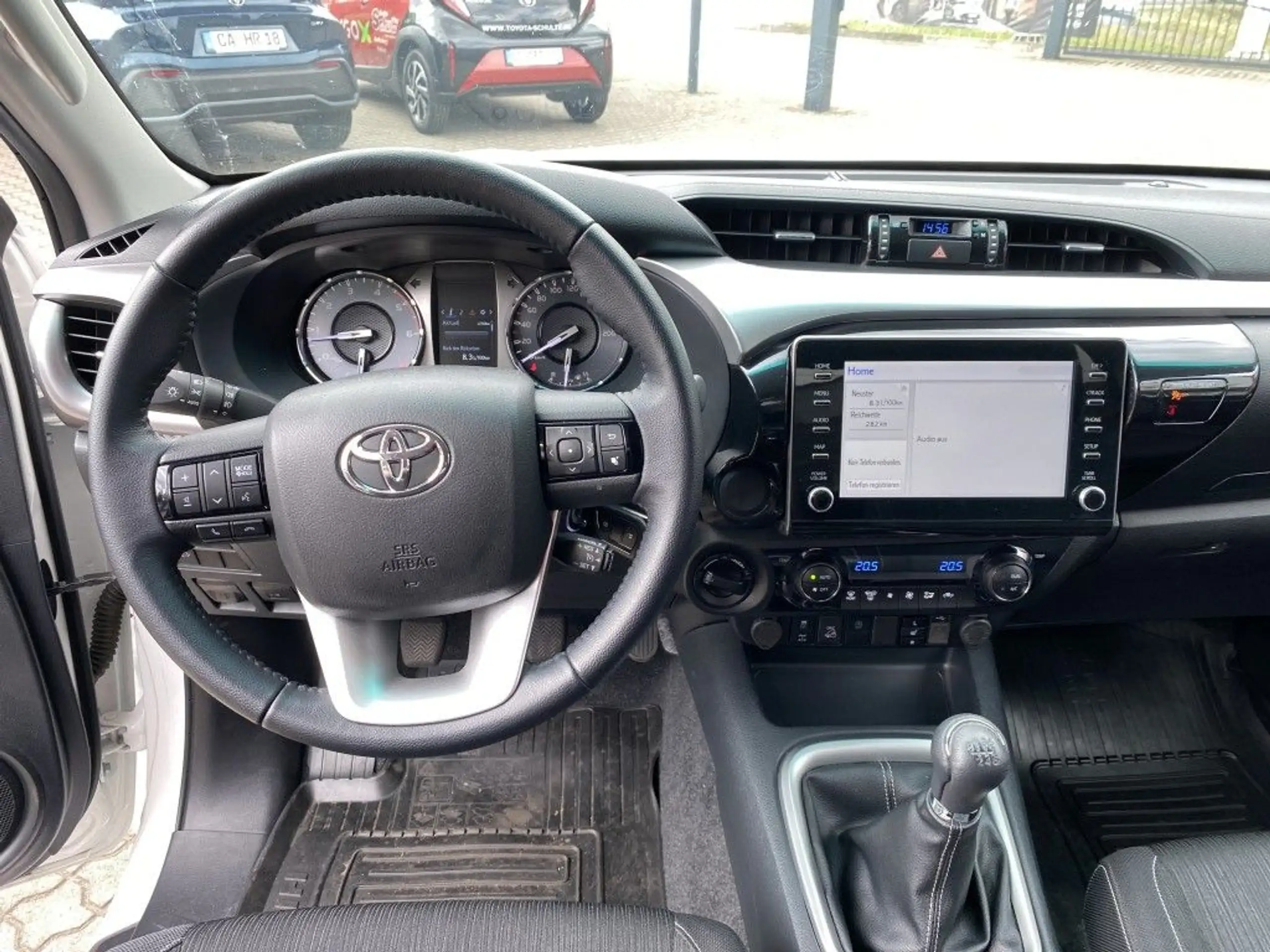 Toyota - Hilux