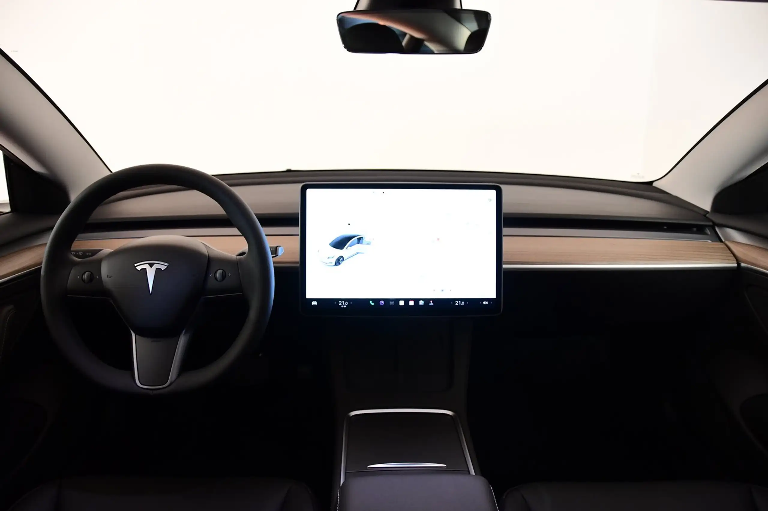 Tesla - Model 3