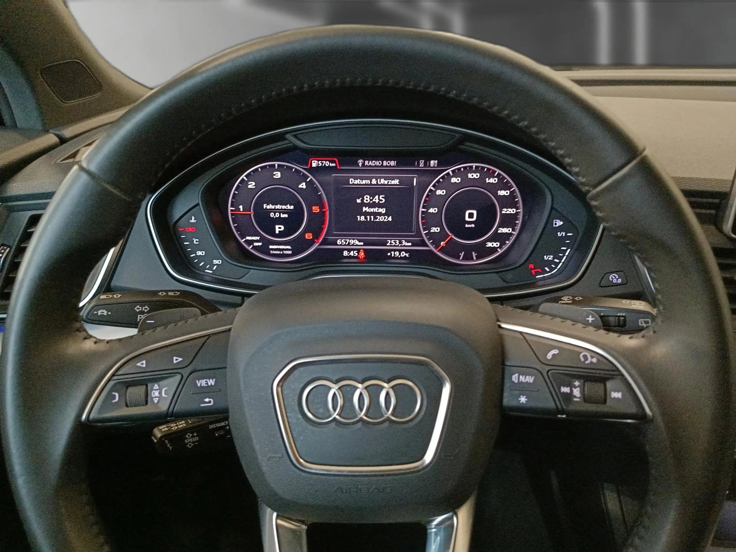 Audi - Q5