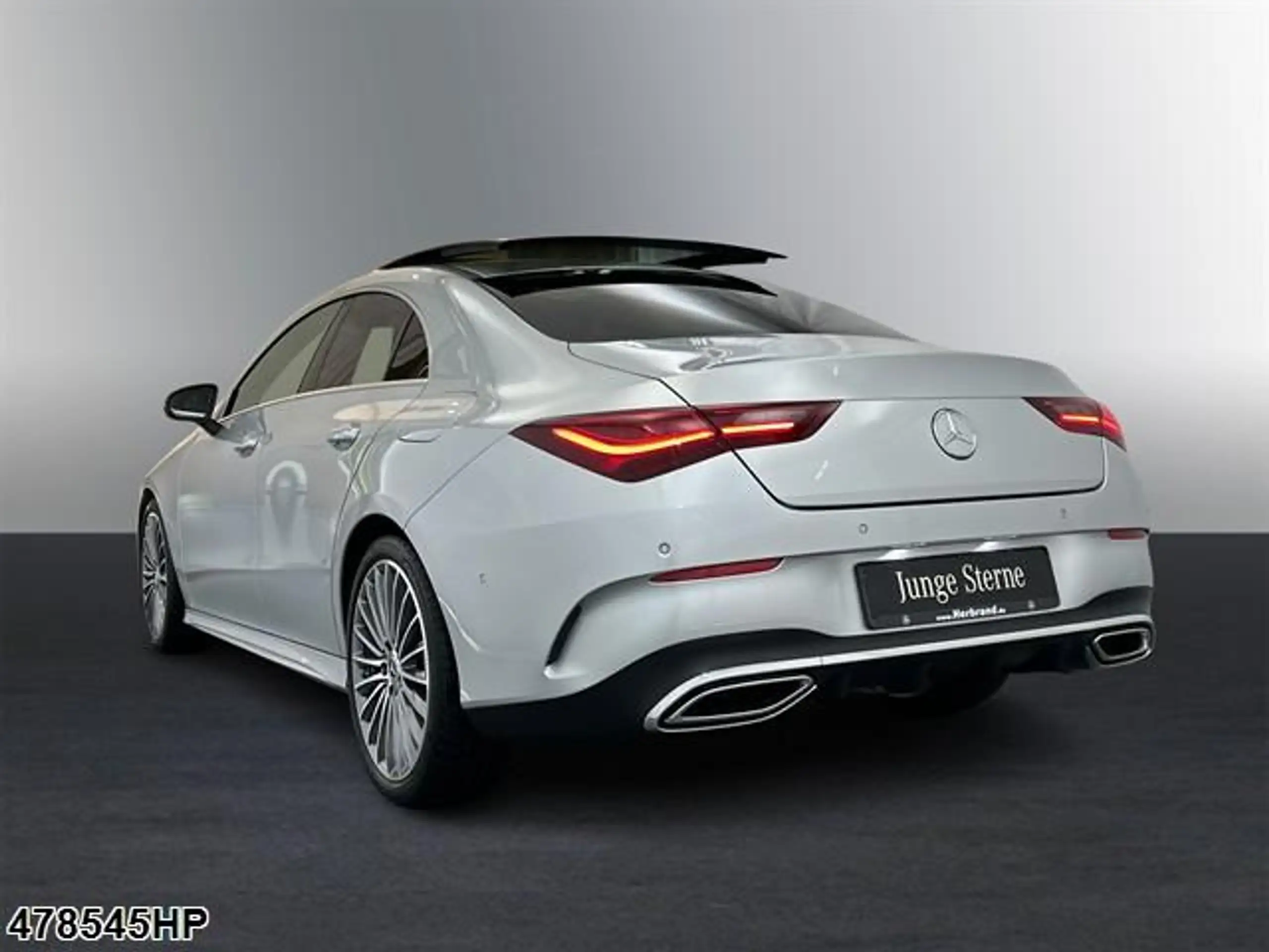 Mercedes-Benz - CLA 200