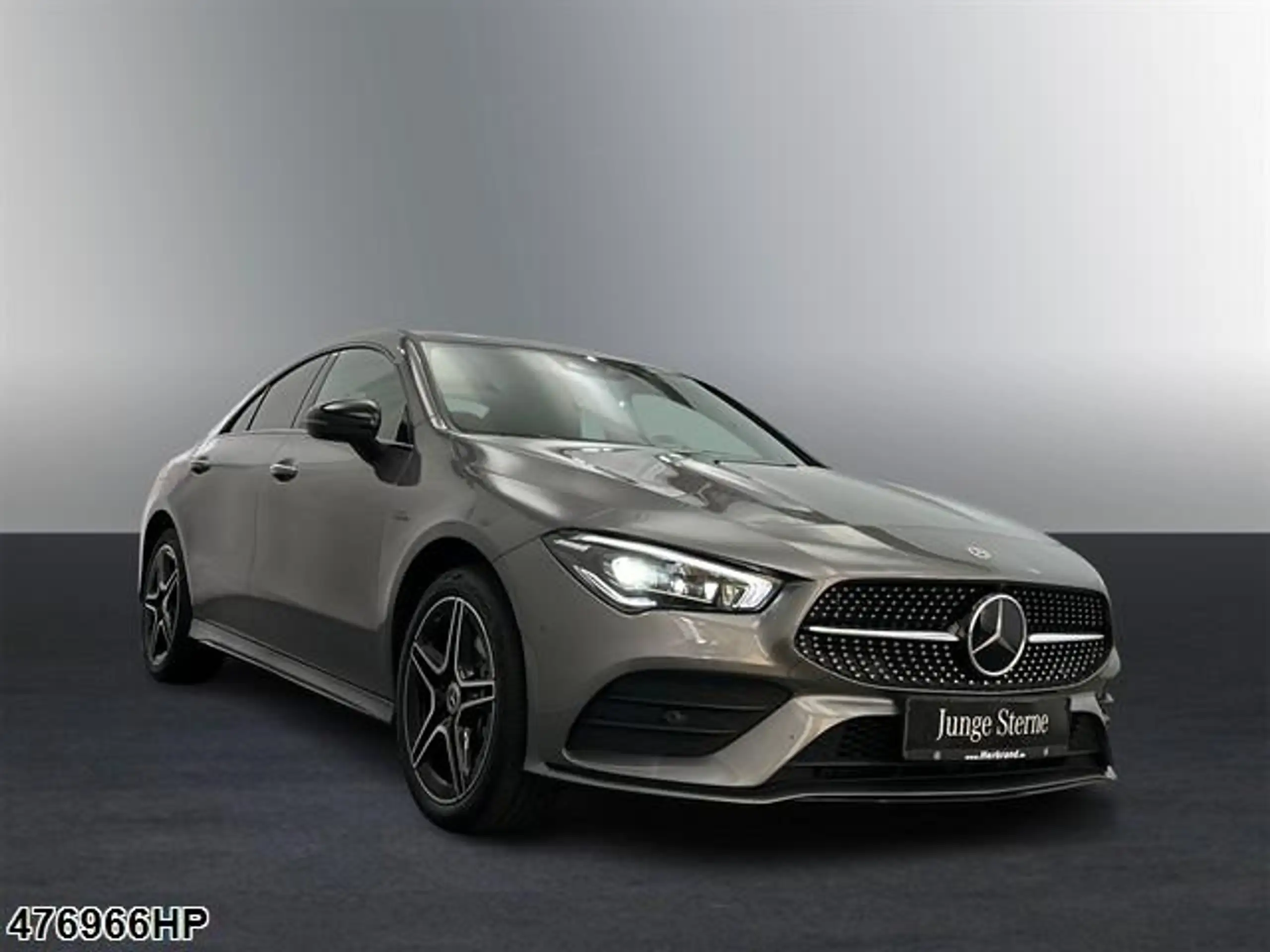 Mercedes-Benz - CLA 250