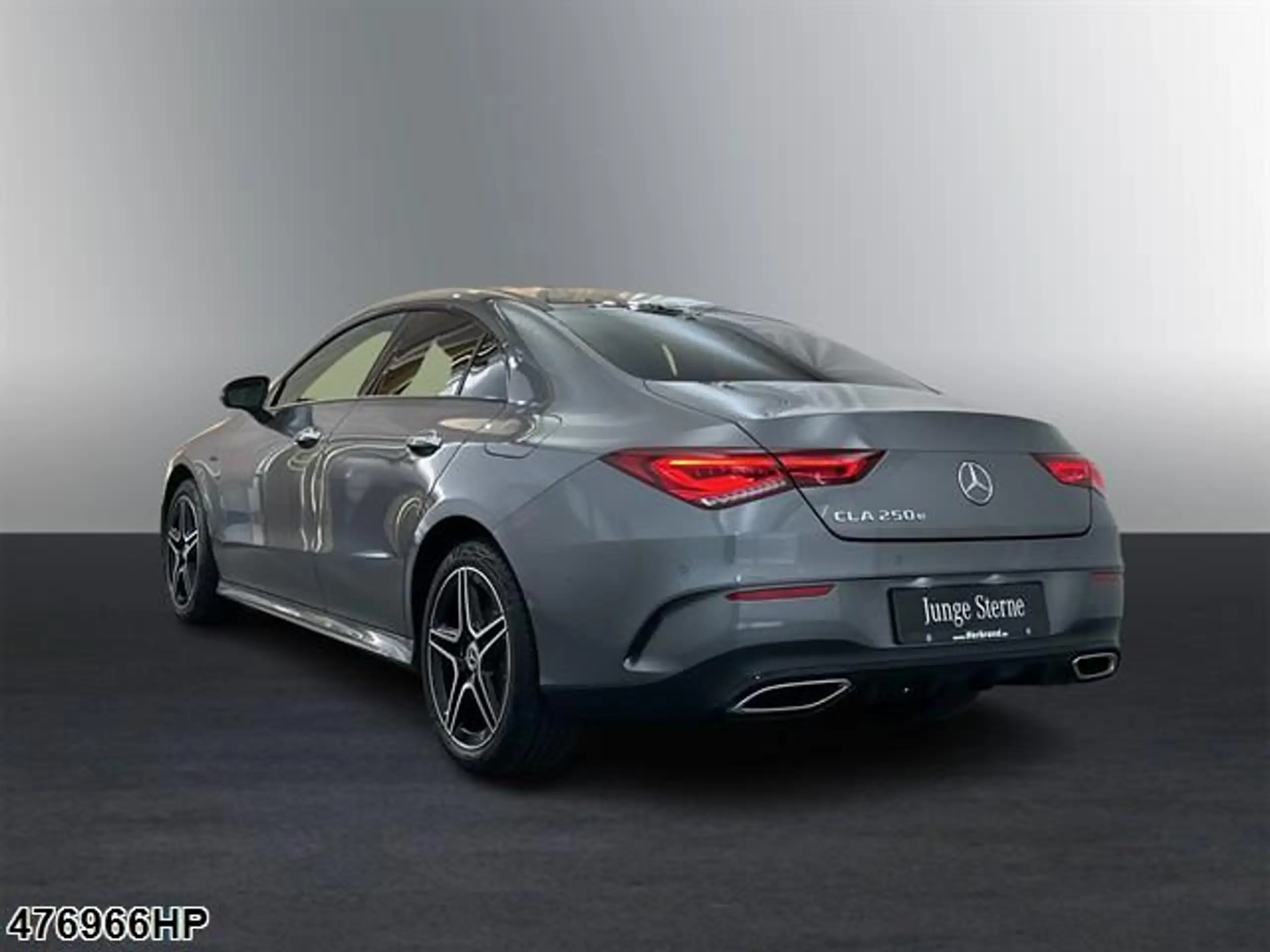 Mercedes-Benz - CLA 250