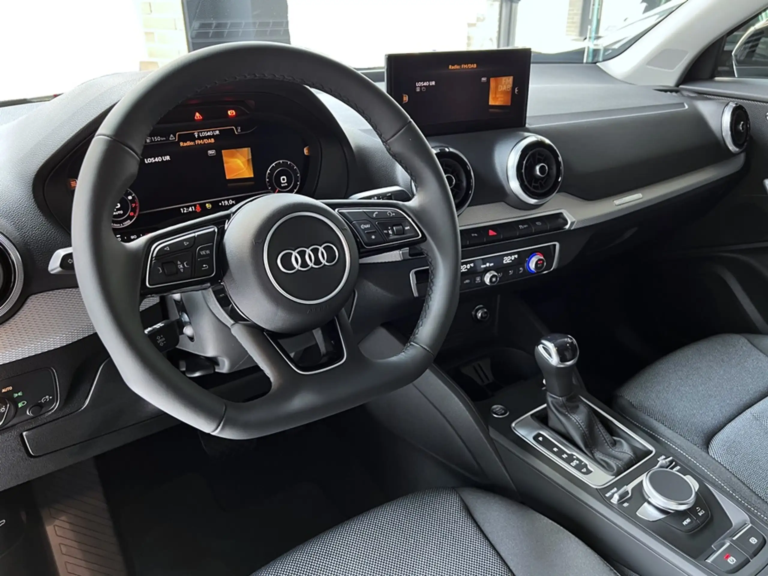 Audi - Q2