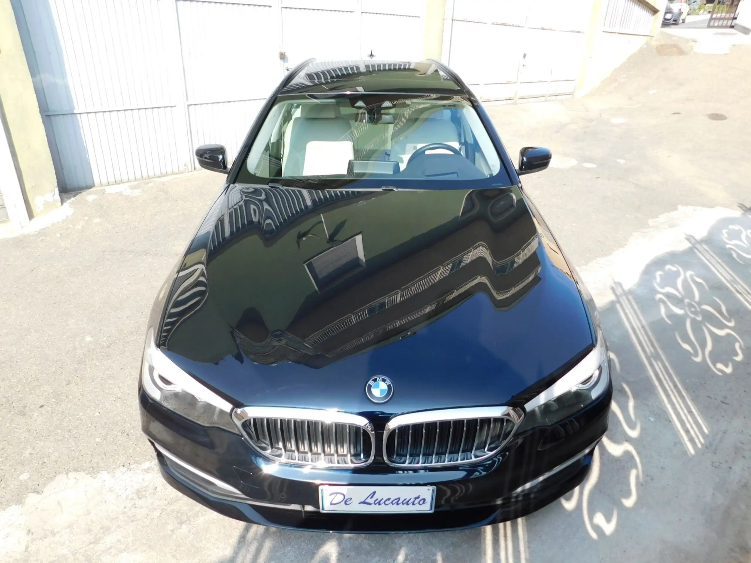 BMW - 530